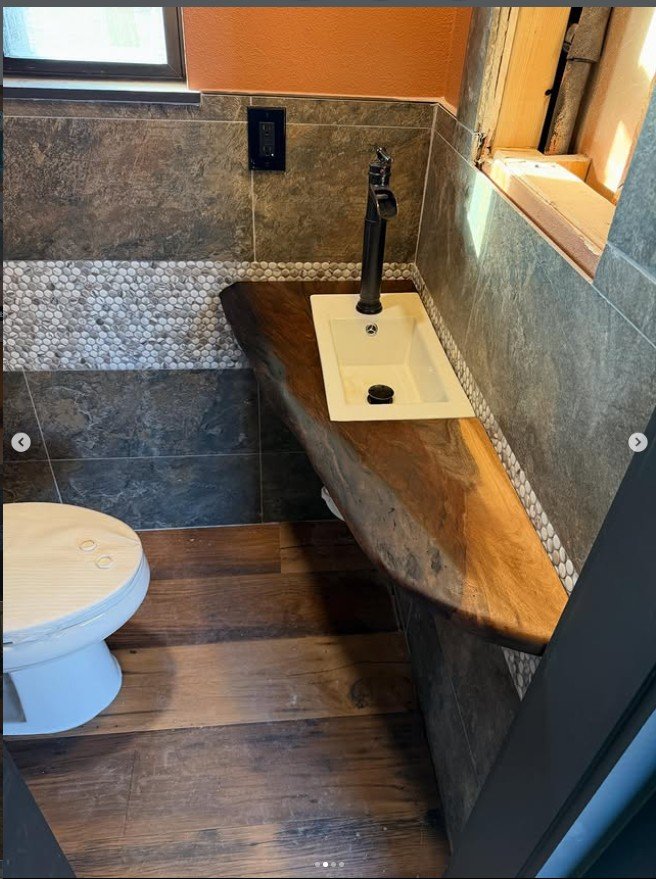 Clean Slab Customs Counter.jpg