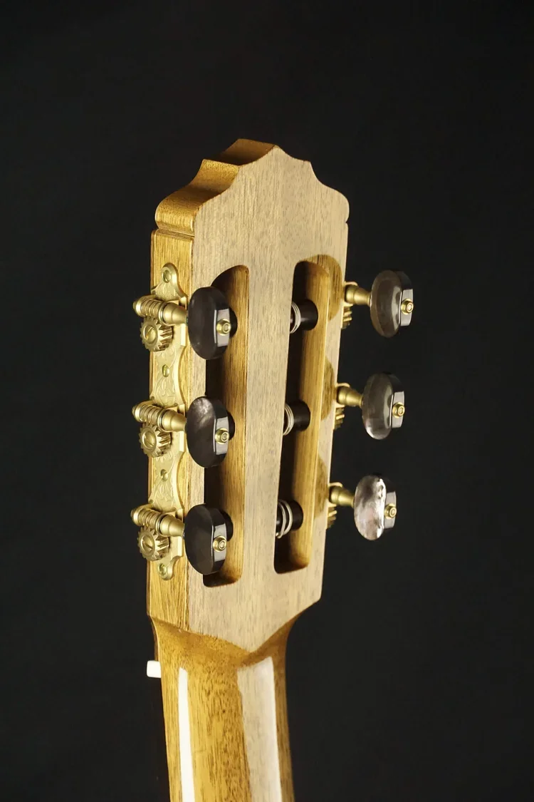 Traditional Headstock angle