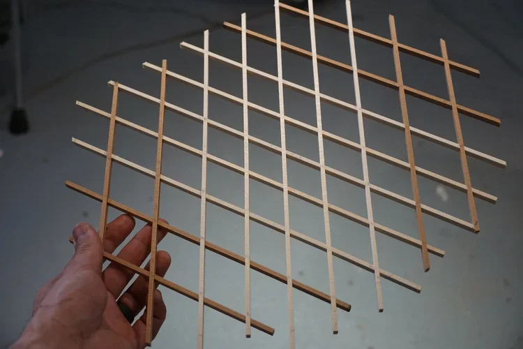 lattice-guitar-bracing.jpg.webp