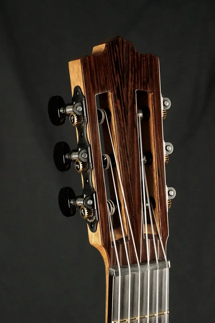 Wenge-headstock-classocal-guitar.jpg.webp