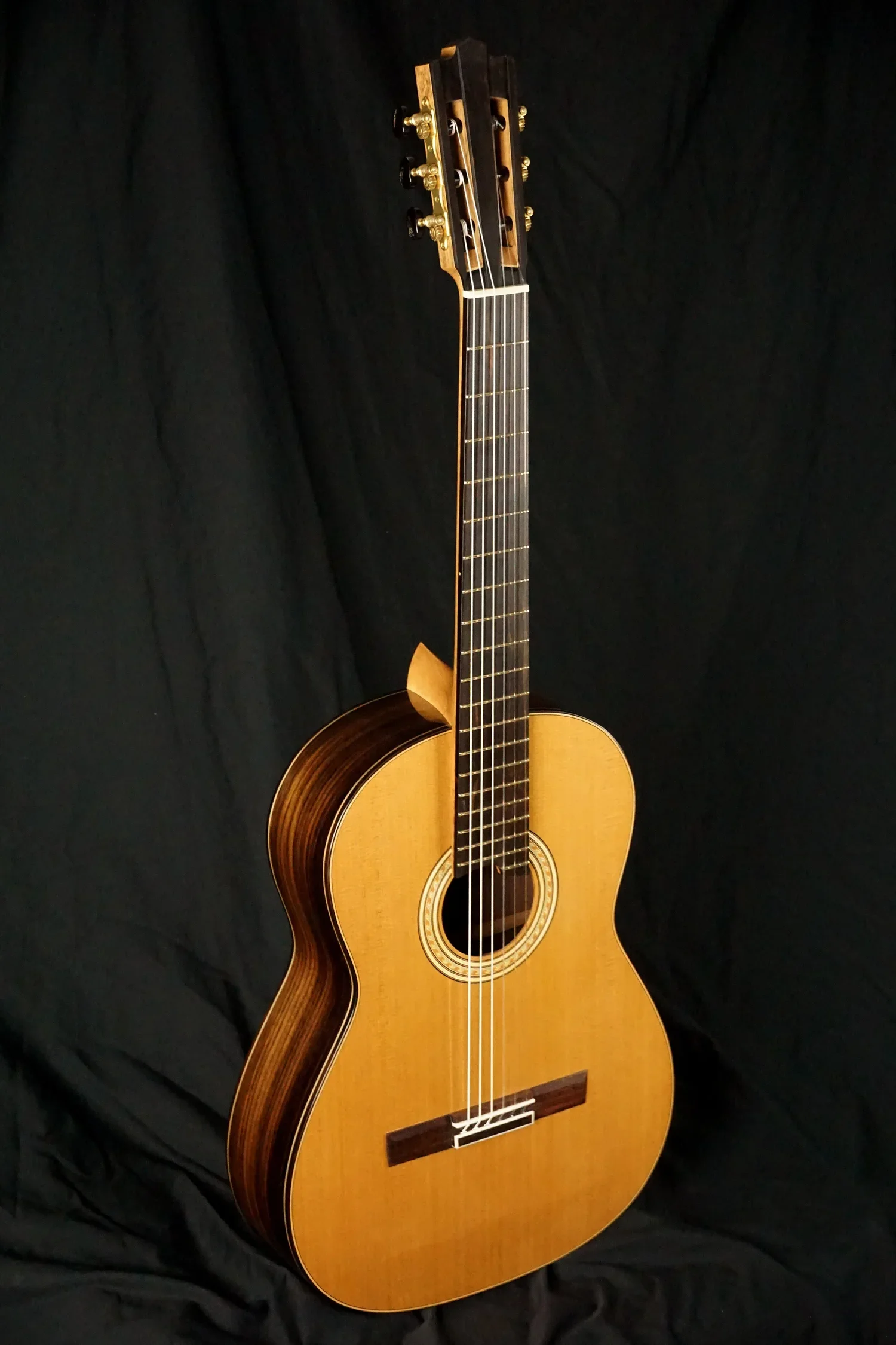 SIPE WESTERN RED CEDAR AND EAST INDIAN ROSEWOOD image 5.jpg.webp