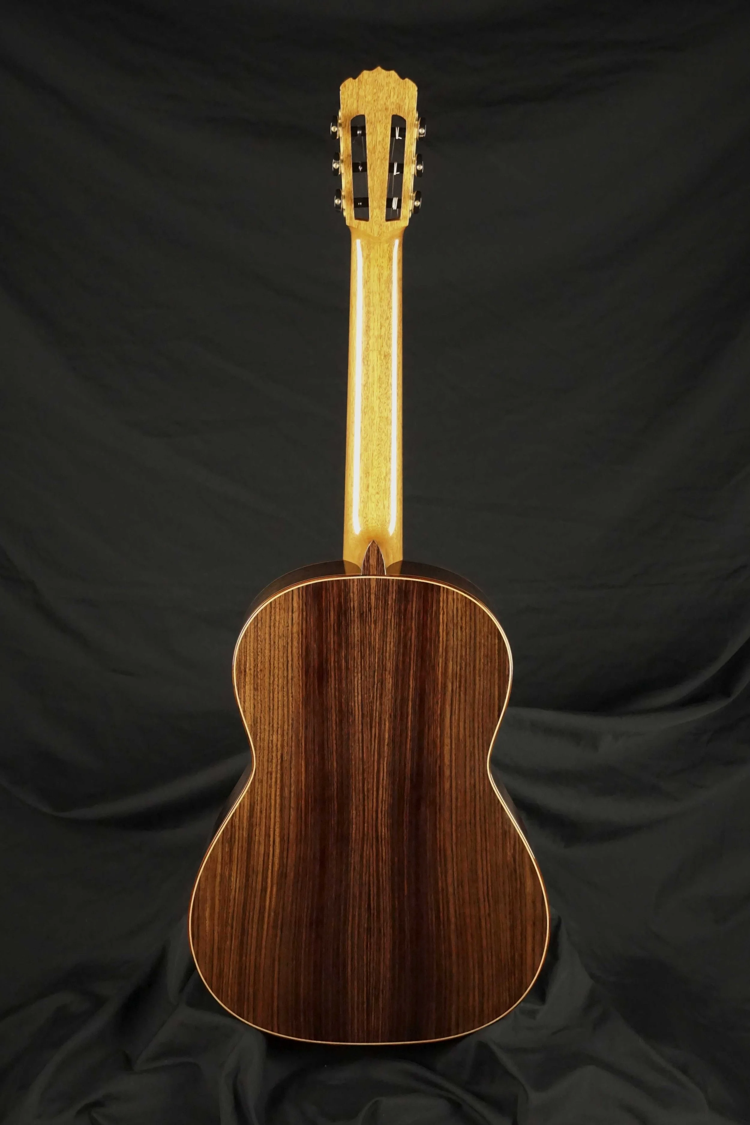 Classical guitar 98 Back straight Indian rosewood