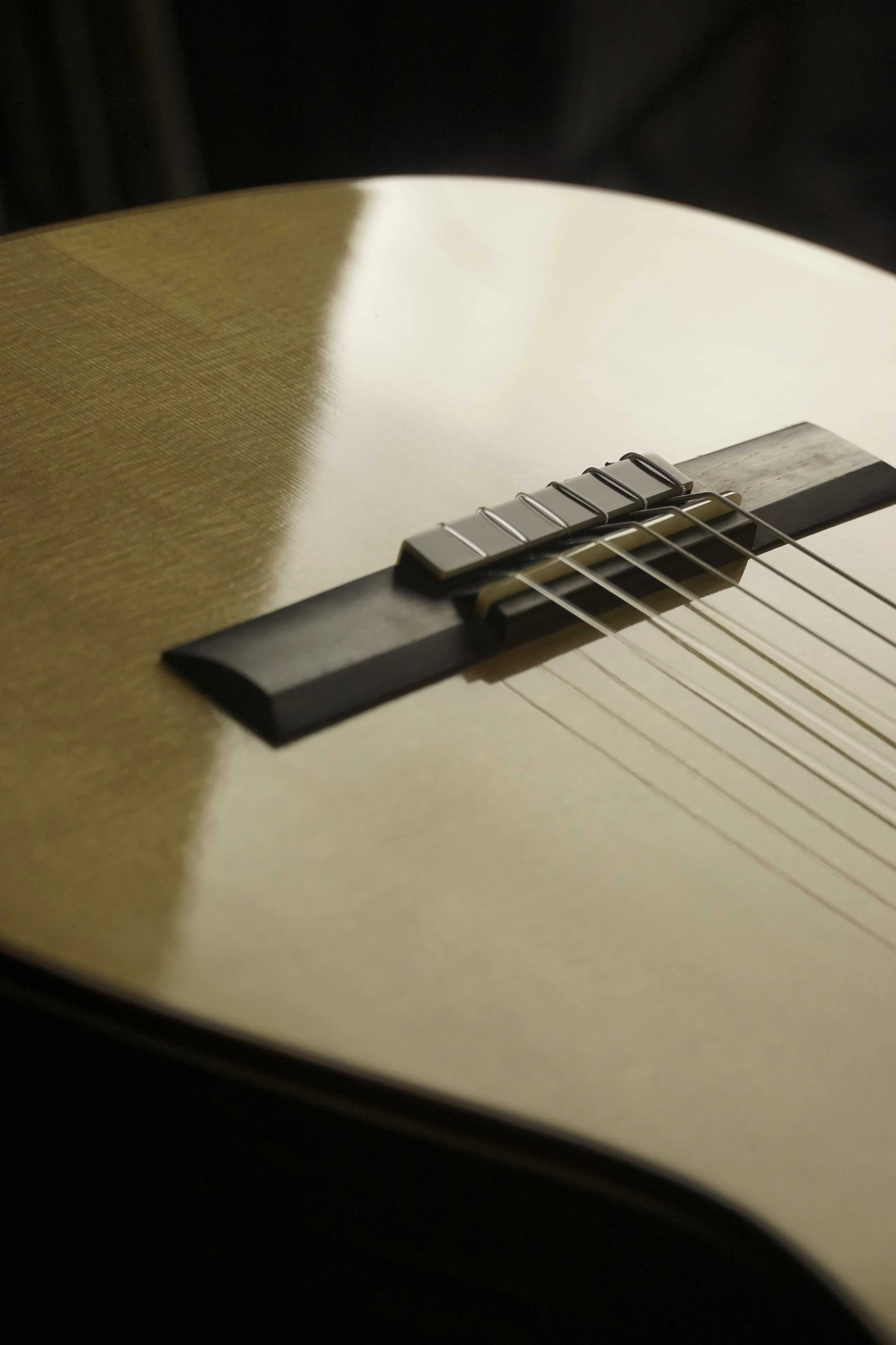 Guitar top spruce with glare