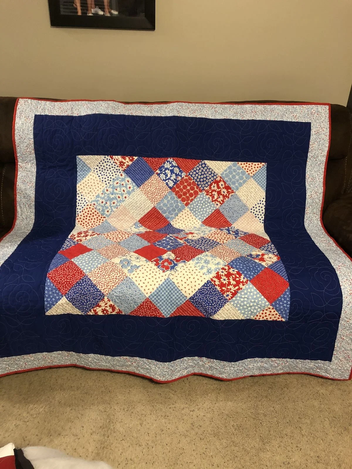 Bloomington, Illinois quilt artist, wife and mom, offering custom baby quilts, memorial quilts, wedding quilts and specialty designs shipped globally.