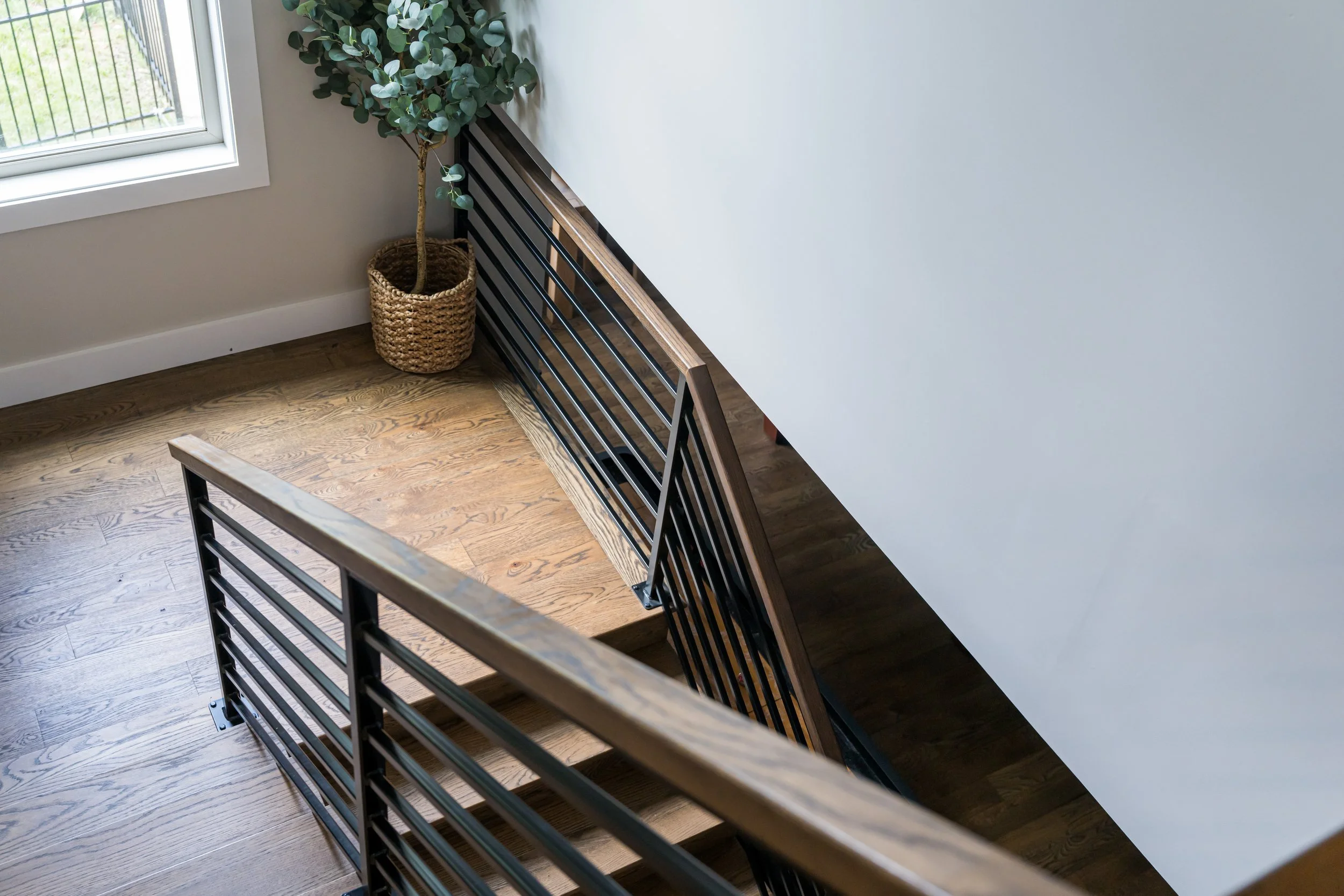 WALKER BRANCH STAIR HALL.jpg