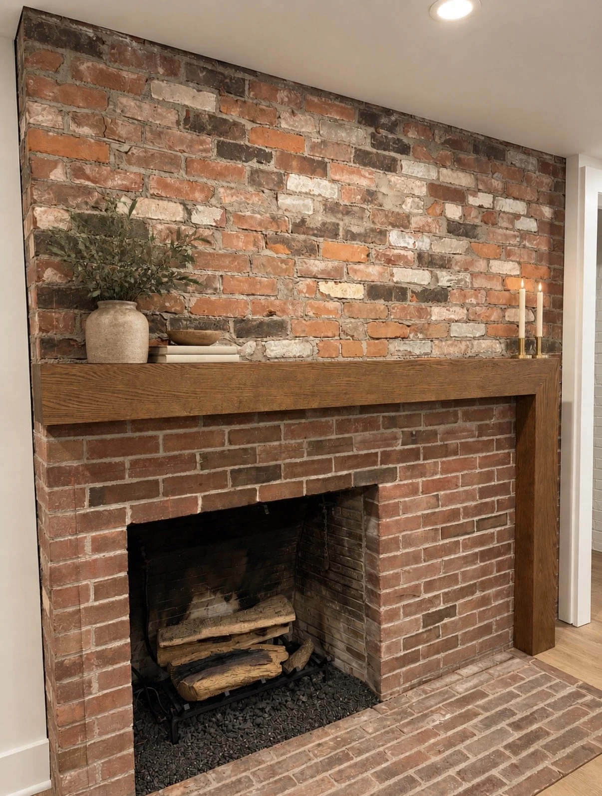 Fireplace 2.jpg