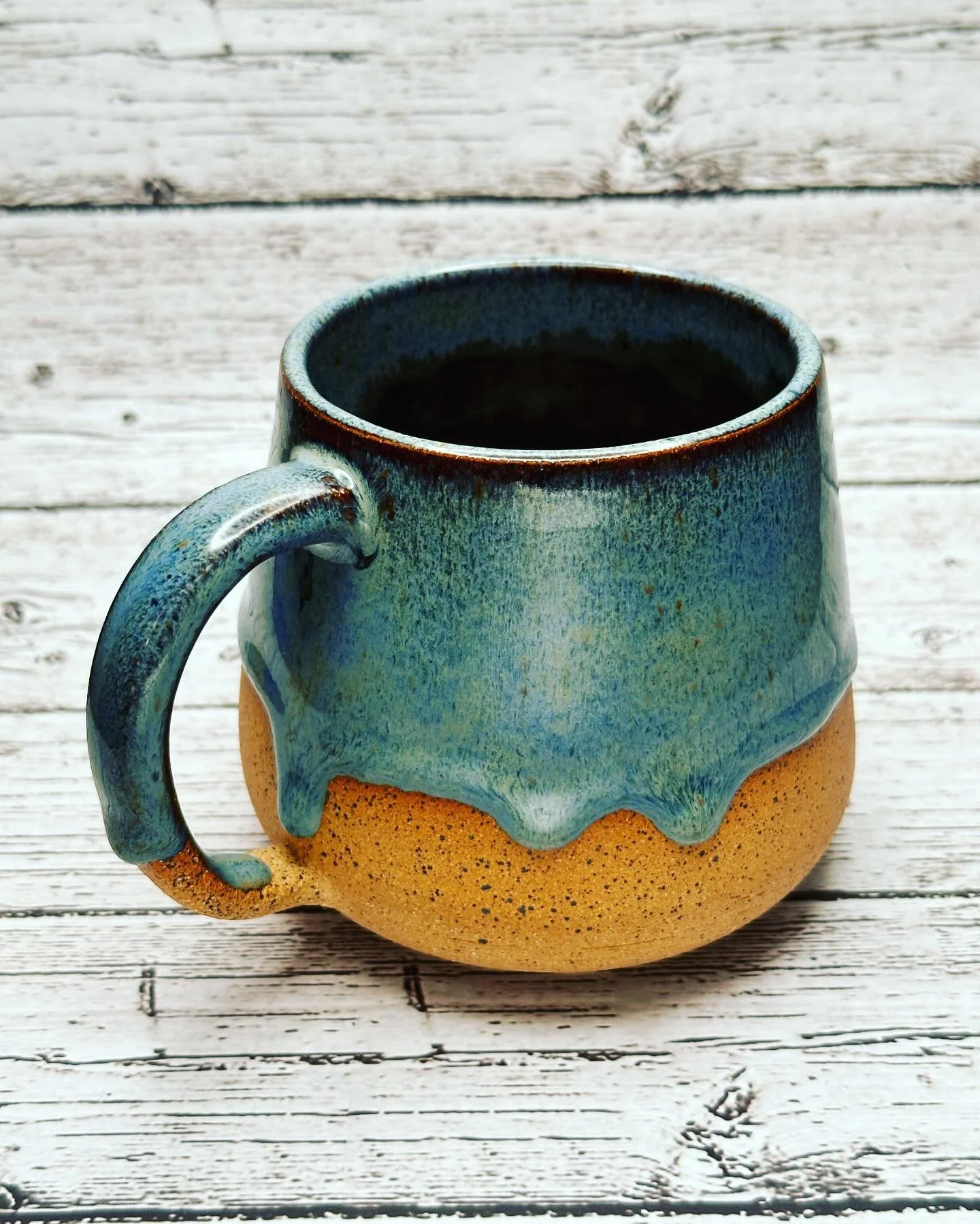 I think this is my favorite clay/glaze combo.  #quantalagusta #quantalagustapottery #womenwhomake #pottery #potterywheel #ceramic #ceramics