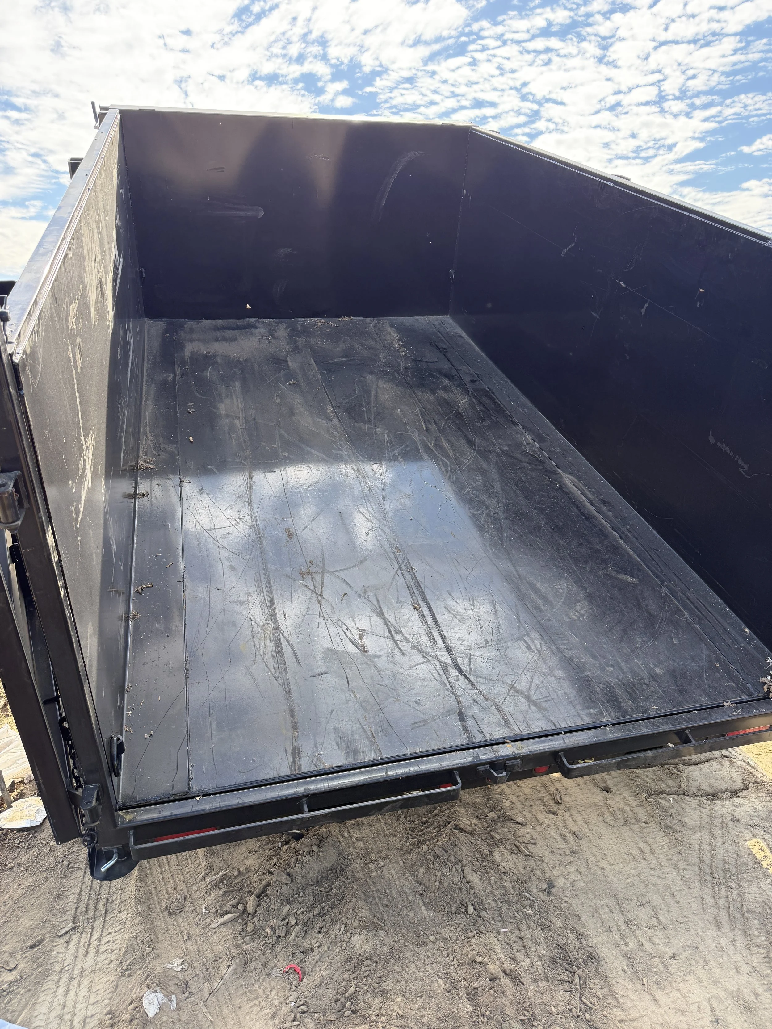 Before and after junk removal project in Visalia