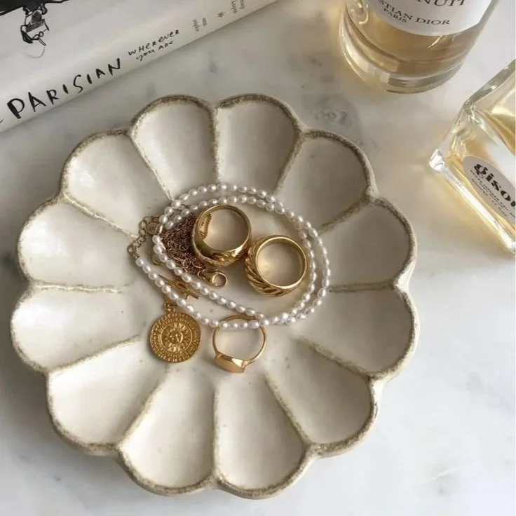 5 Timeless Pieces Every Independent Woman Should Own