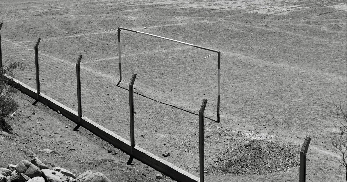 Popurri de tierra, empanadas , canchas de futbol y siestas.
#myleicaphoto