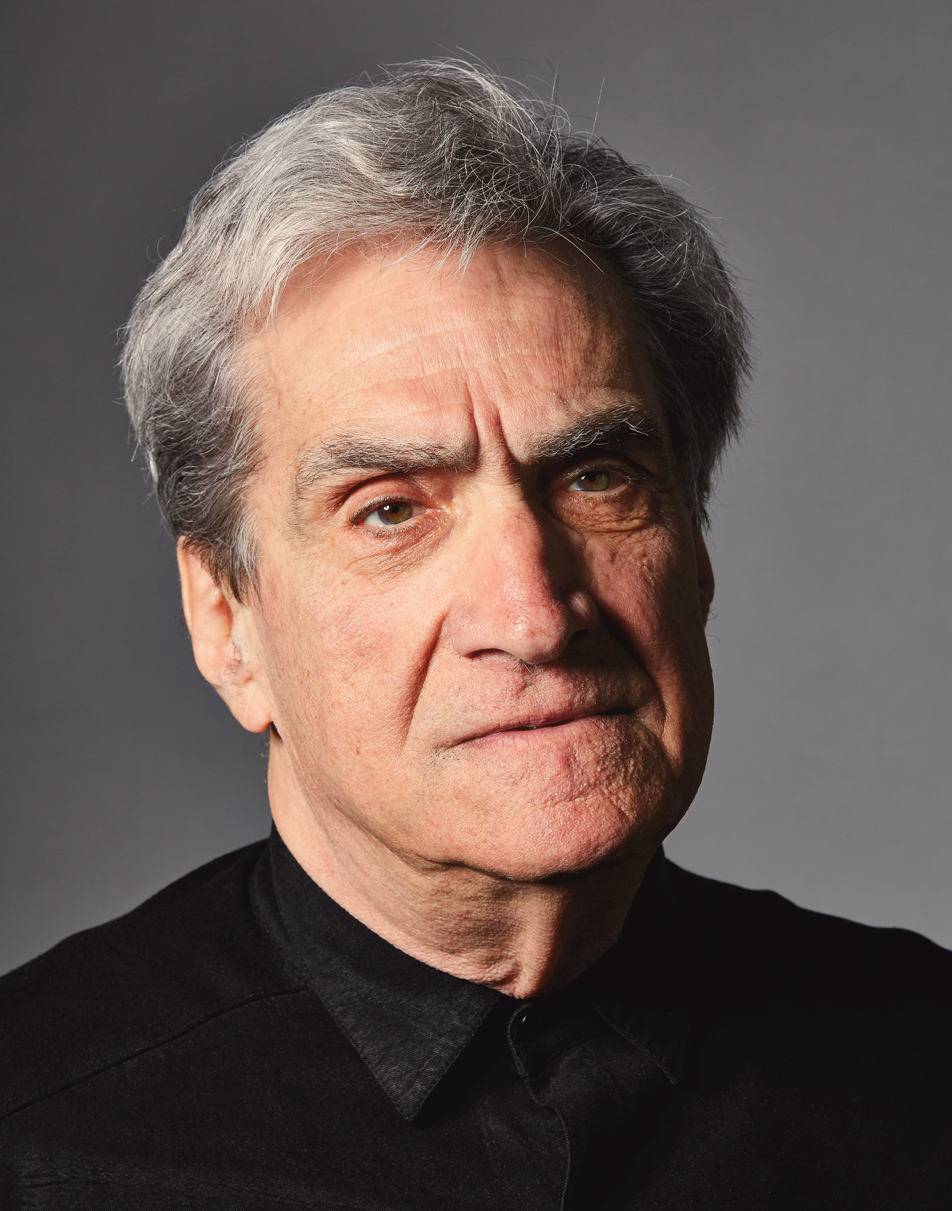 Studio portrait of poet Robert Pinsky photographed for Boston University College of Arts and Sciences by portrait photographer Gabriela Hasbun.