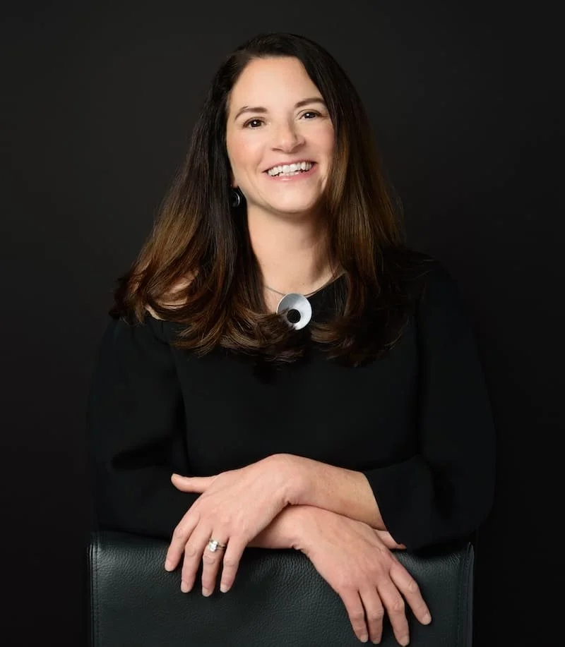 Sharon DeFelices Headshot