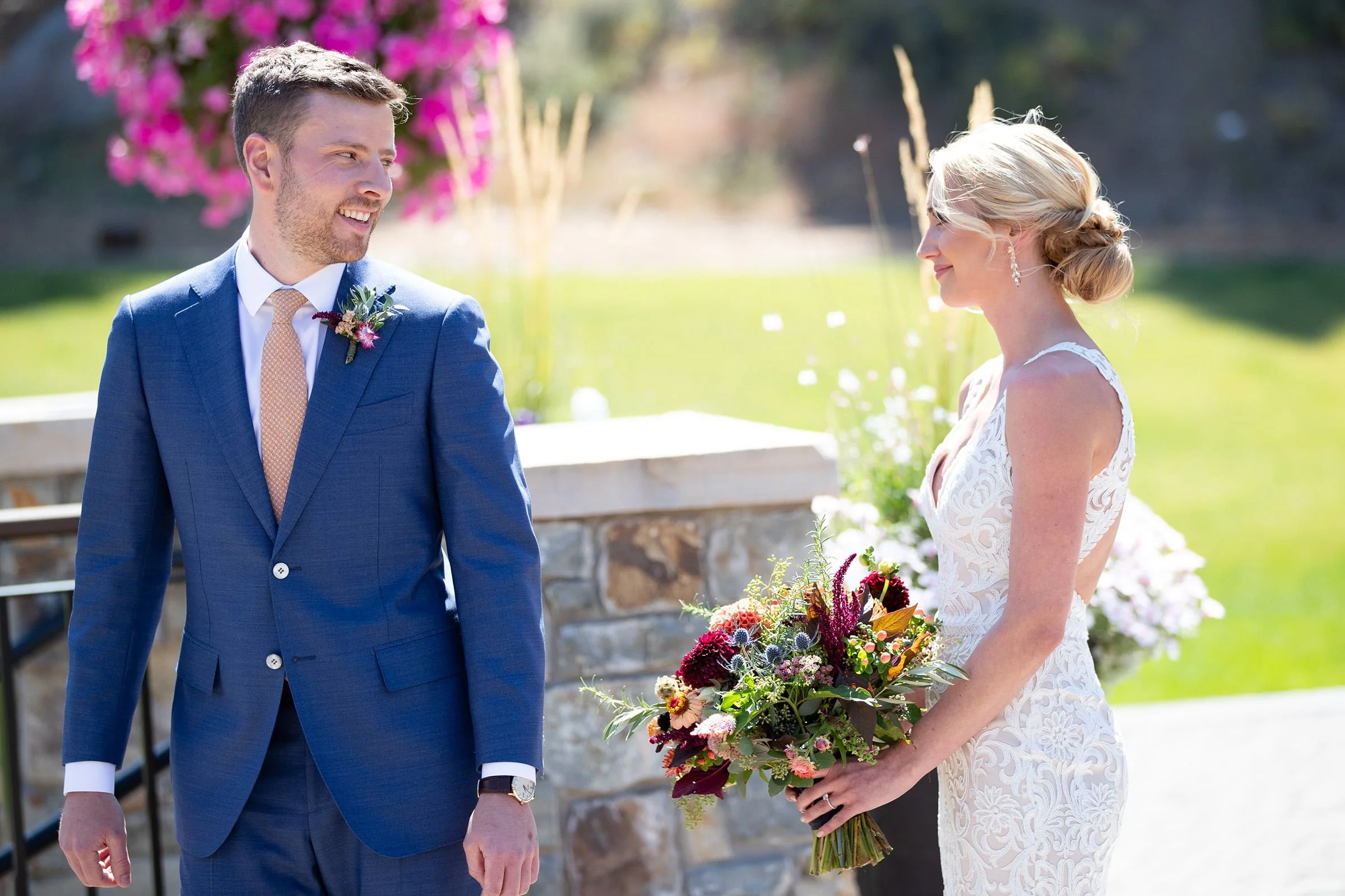 bride and groom first look Truckee (1).jpg