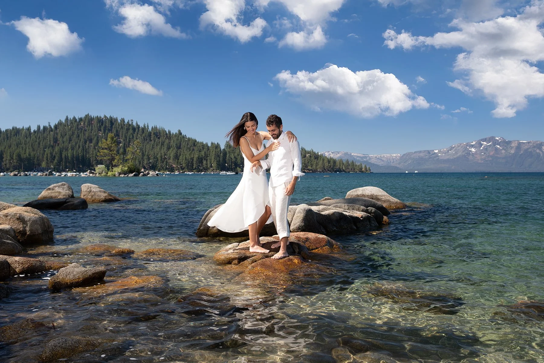 south-tahoe-sunny-engagement-photo.jpg