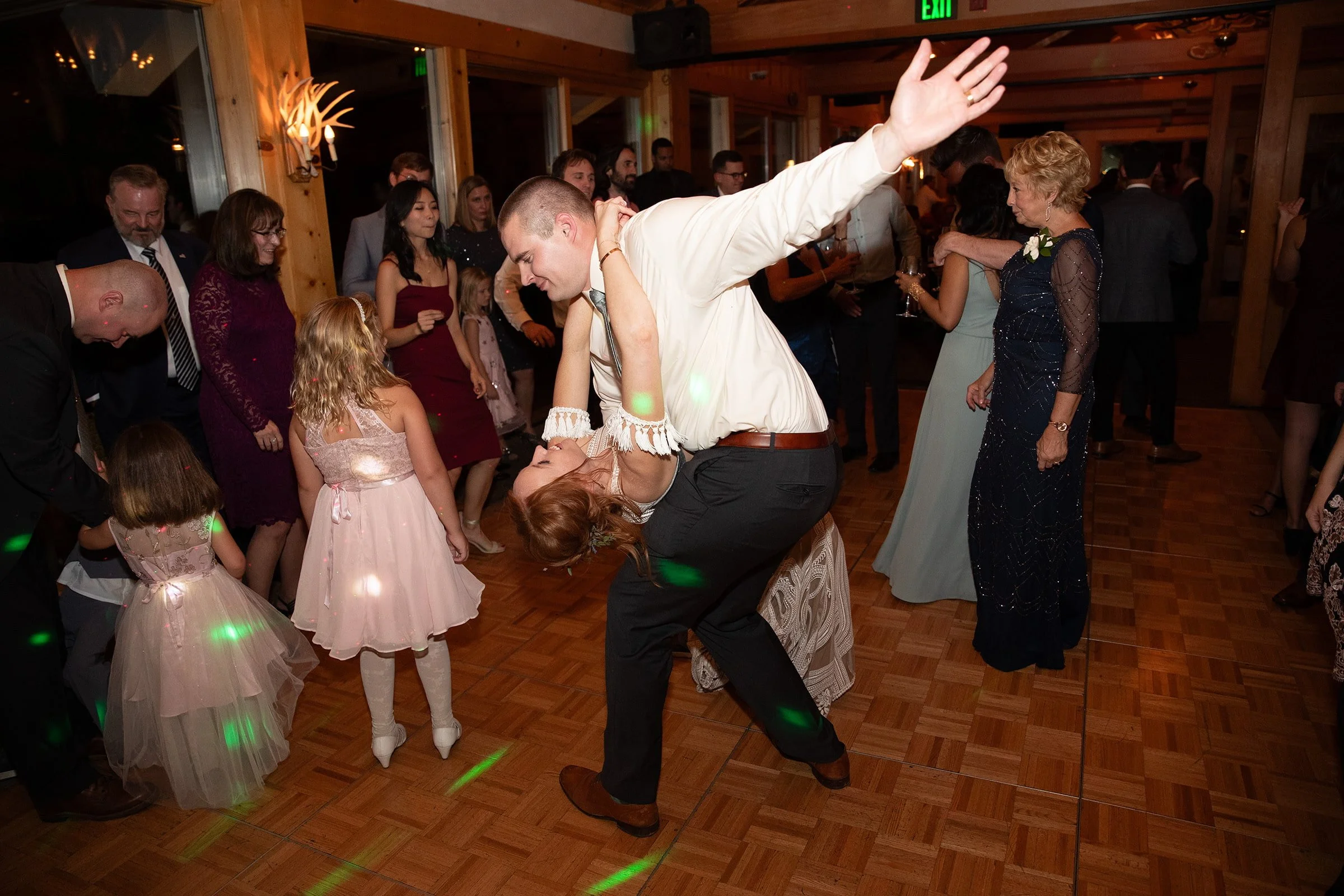 bride and groom dancing .jpg