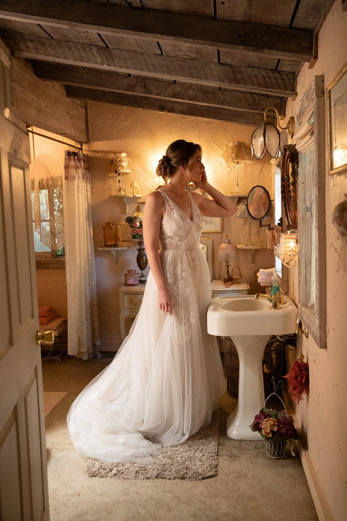 bride-getting-ready-sonora-union-hill.jpg