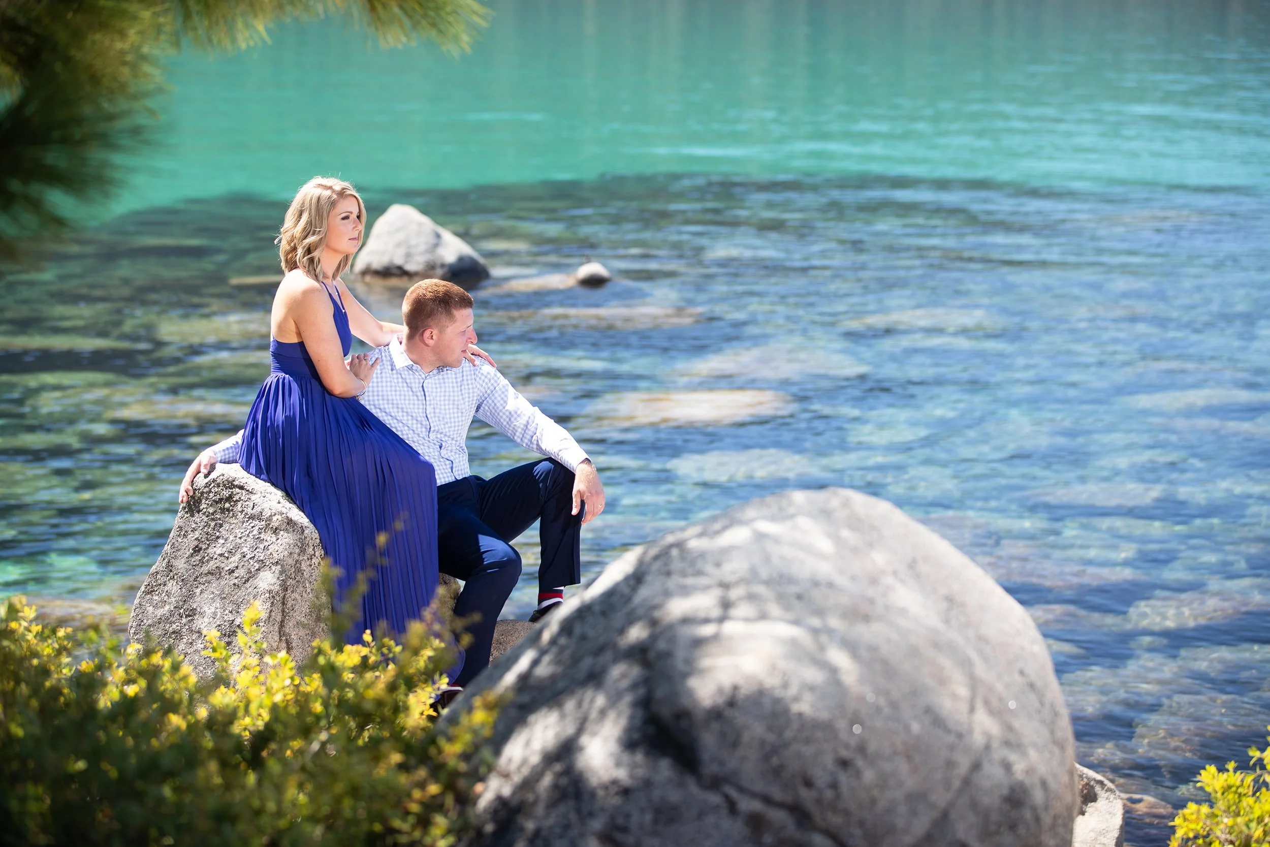 colorful-tahoe-photo-engagement.jpg