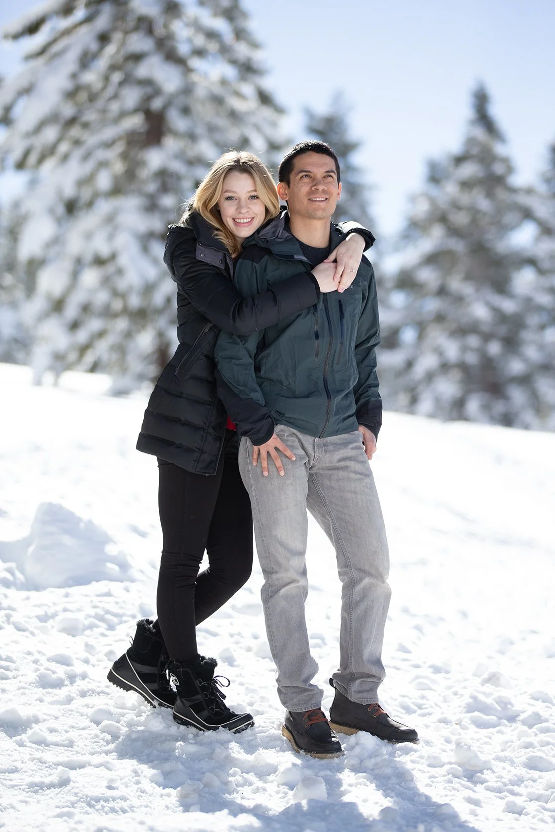 posing-couple-in-tahoe-snow.jpg