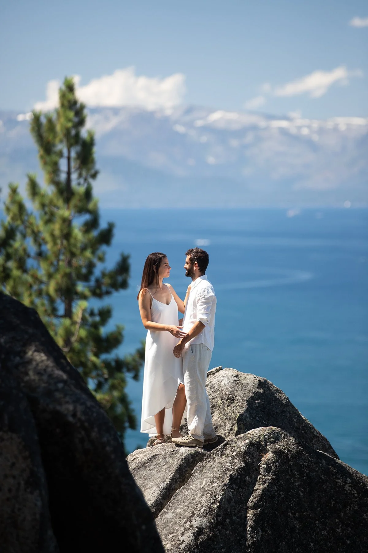 engagement-photo-of-couple-on-tahoe-rocks.jpg