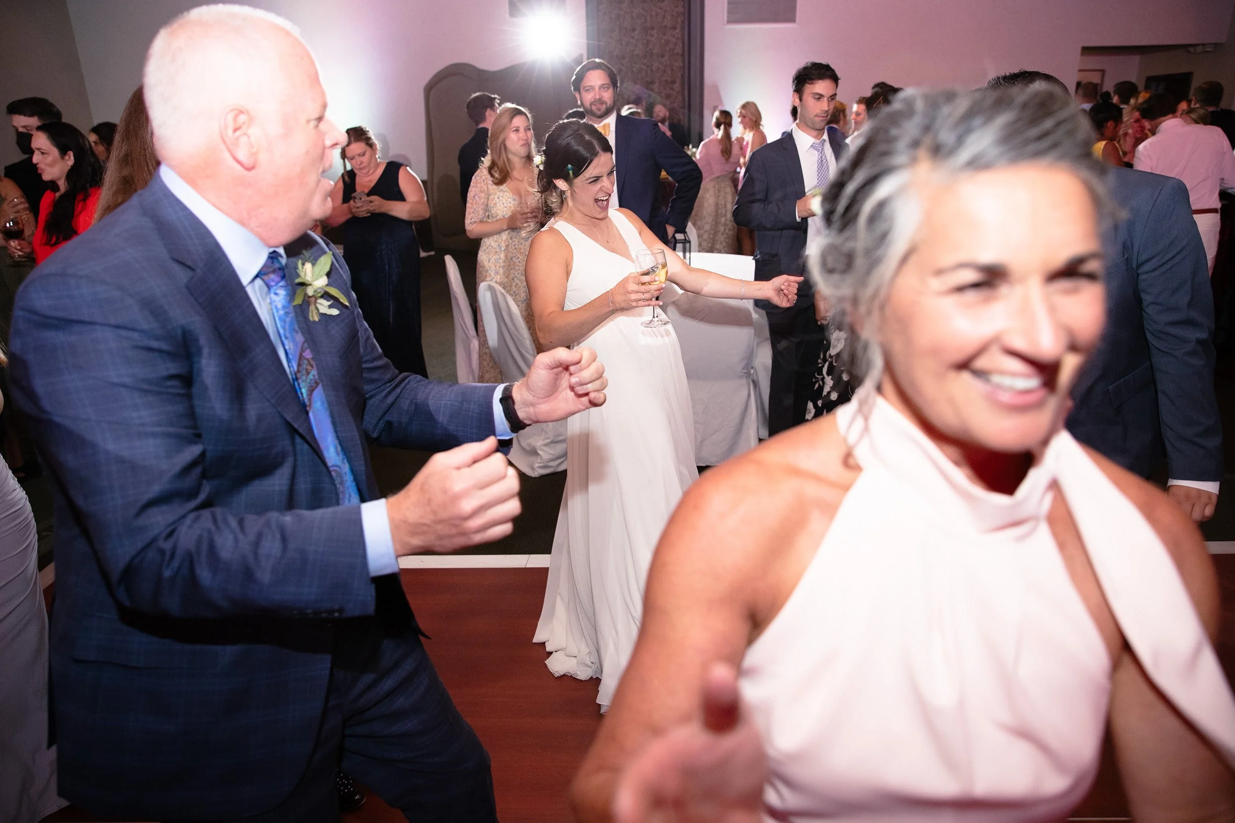 dance floor photos wedding tahoe.jpg