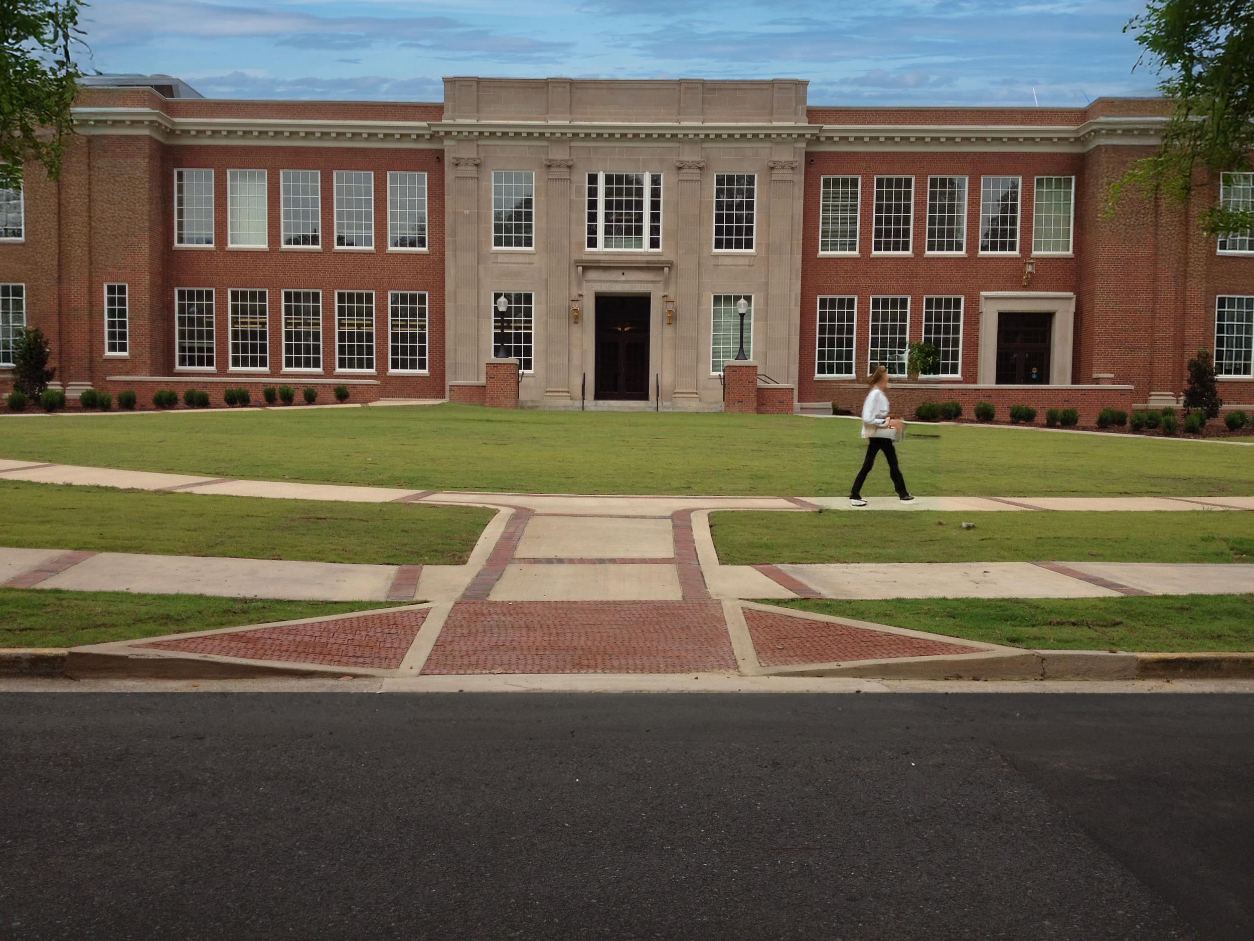 SNEAD STATE ADMINISTRATION BUILDING