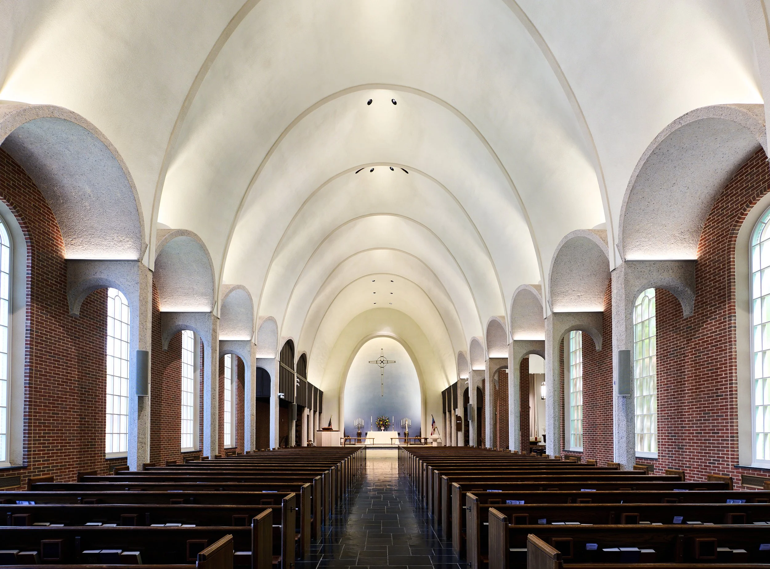 SAINT LUKES EPISCOPAL CHURCH - NAVE LIGHITNG & ORGAN