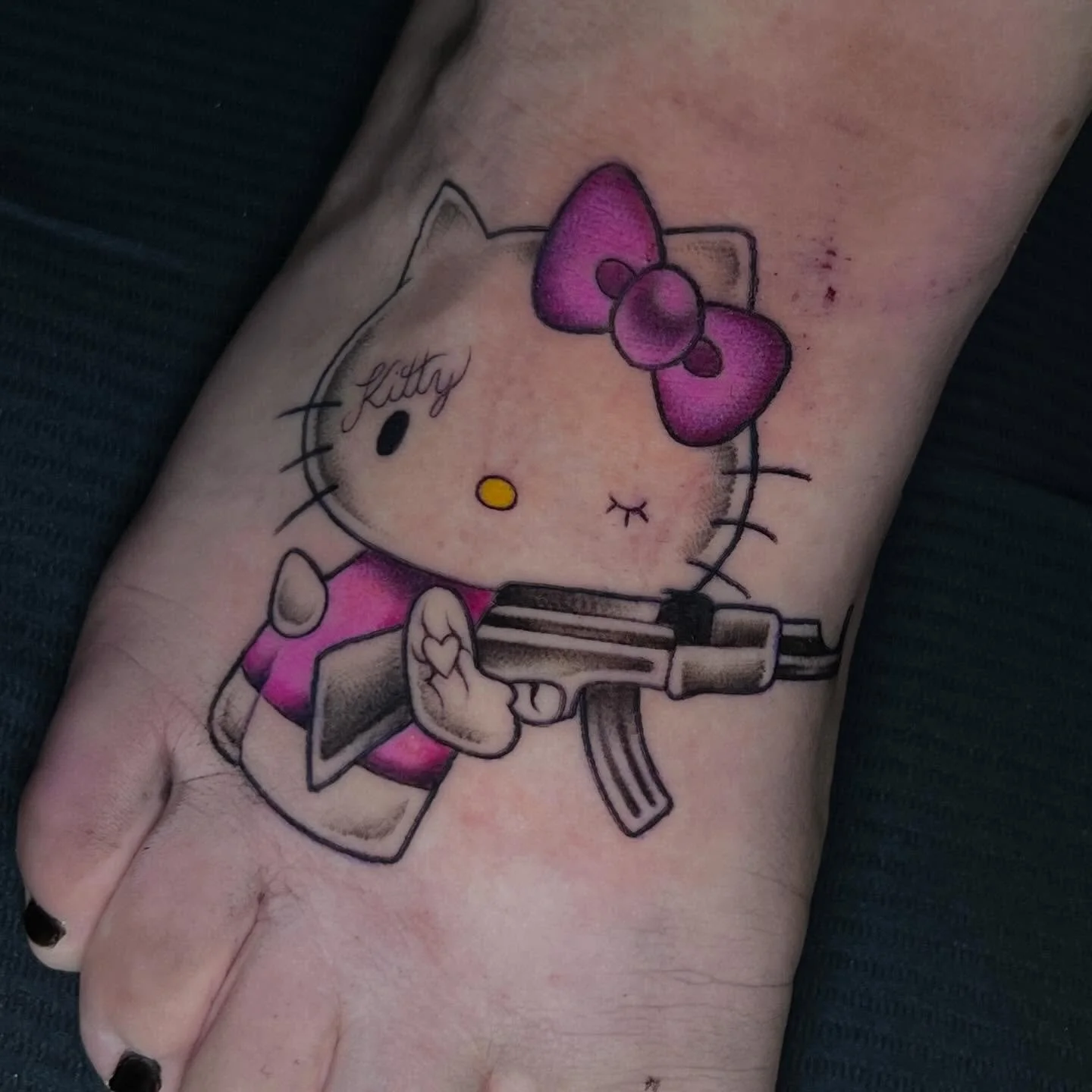 Hello Kitty w da AK for Harleen on da foot call her BIG STEPPA😮&zwj;💨💅🫶🏻❤️🙇🏻&zwj;♀️