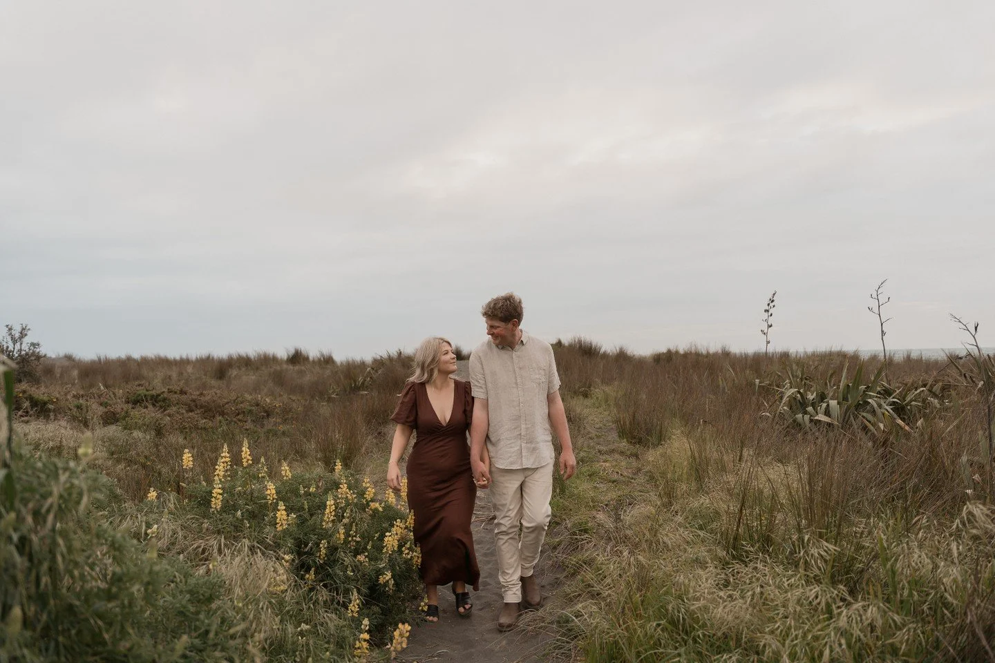 Sarah &amp; Kodys Engagement Session on a grey windy Taranaki day❤️&zwj;🔥