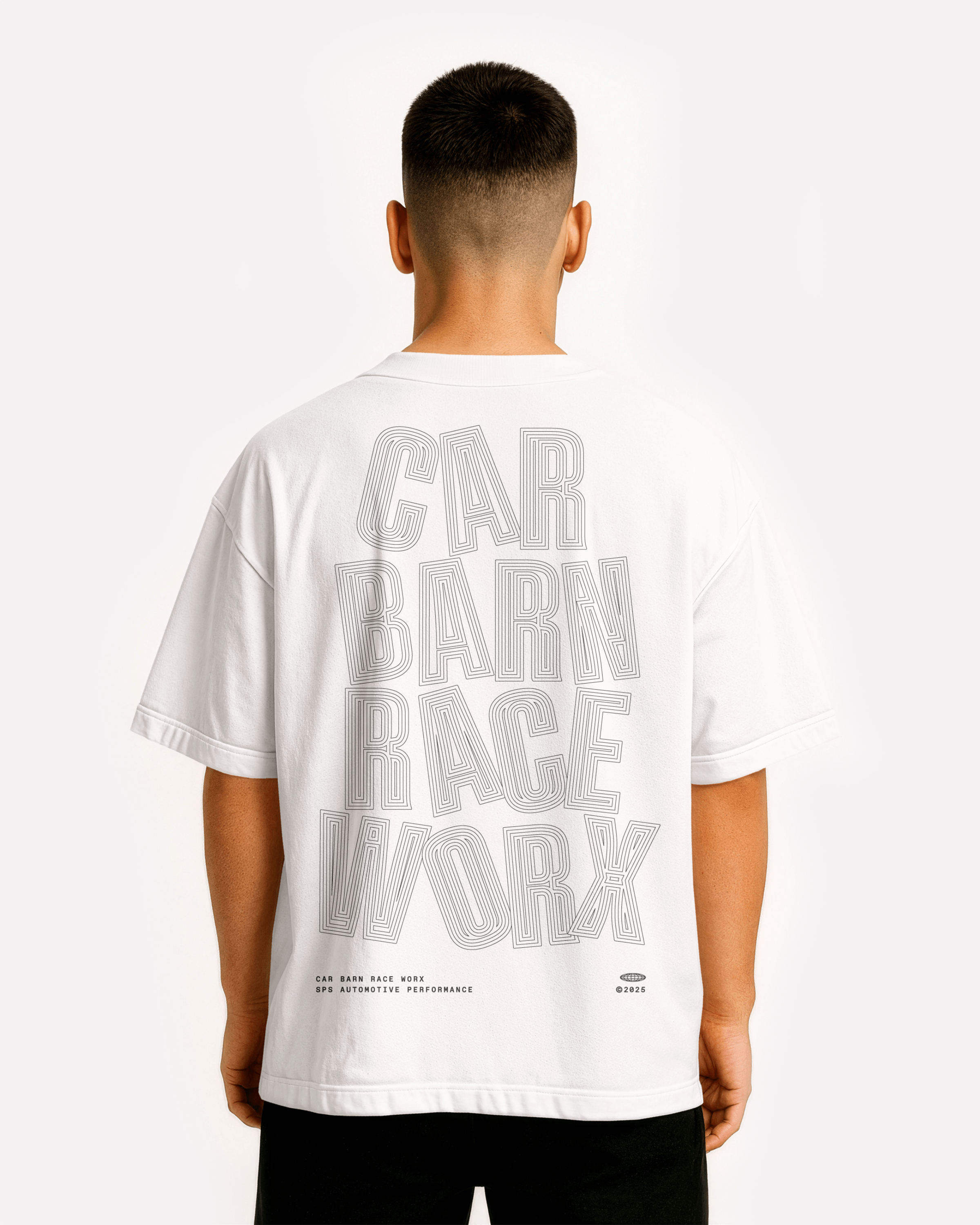 250326_Merch_Motiv_03_TypeOutline_hinten_Model.png