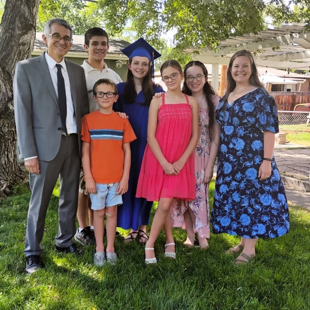 ☀️ 🍉 s u m m e r  u p d a t e s 🍉 ☀️

it's been a summer of filled with the joy of the Lord and priceless memories with friends and family!! 🤍

my summer adventures...

🎓 graduating in May 
🇬🇹 watching God work on the mission field in Guatemala