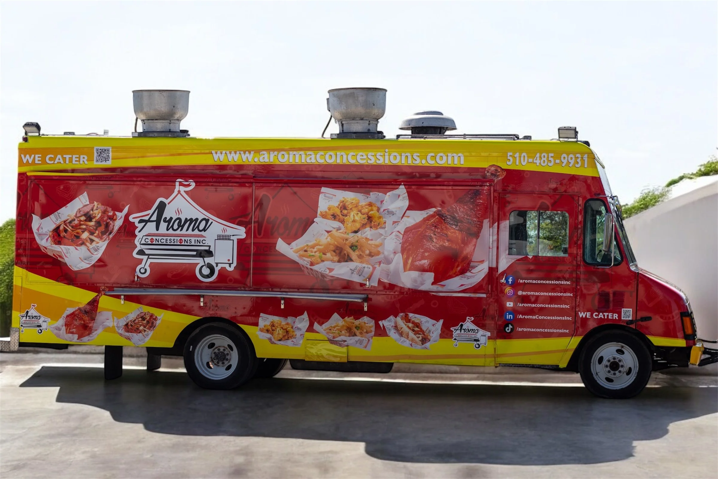 Levis Plaza (Food Truck)