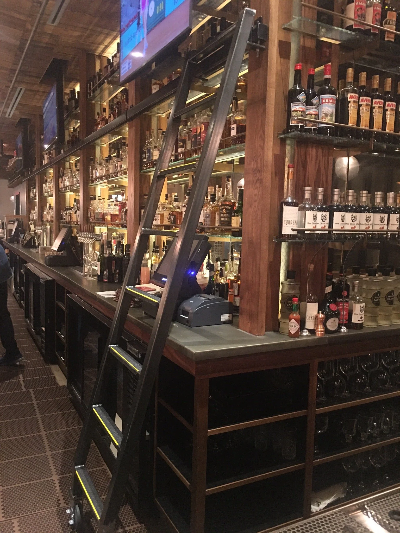 CRIMSON (H ST NW, DC)