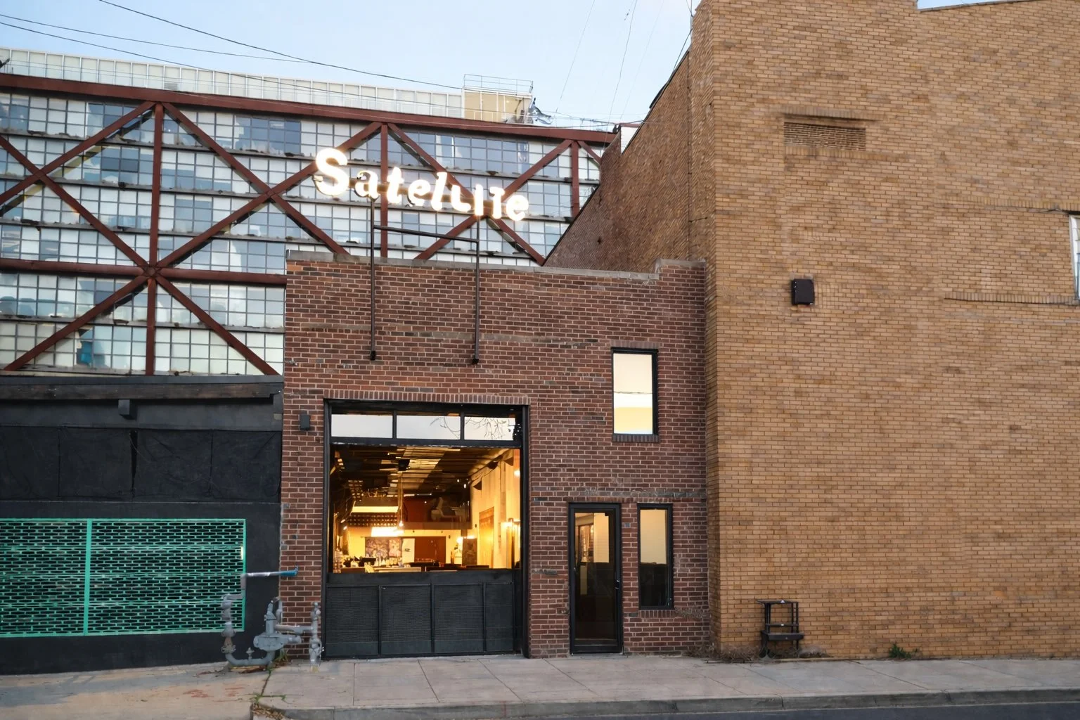 SATELLITE ROOM (NW, DC)