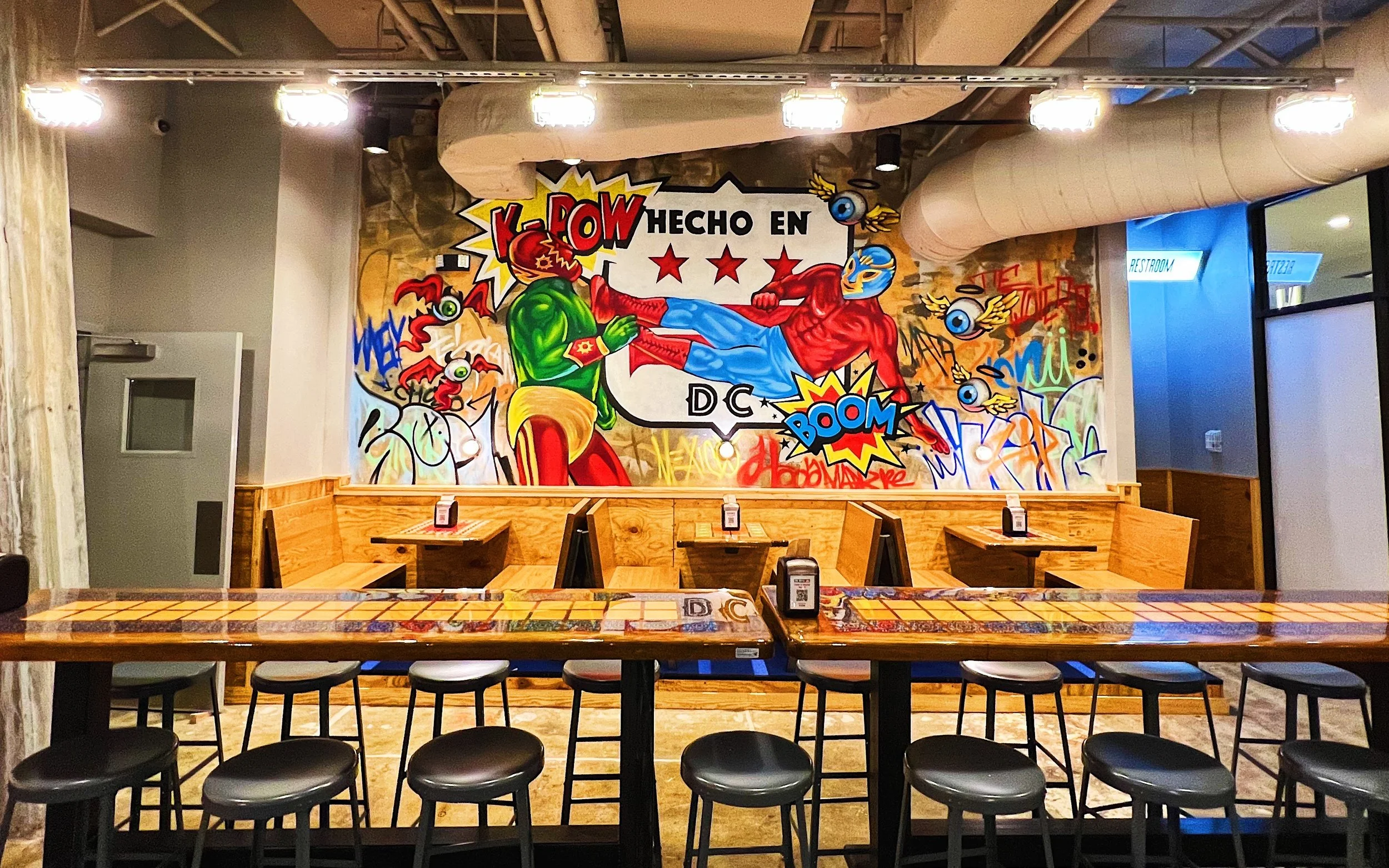 El Rey VA_Interior_Luche_Libre.jpg