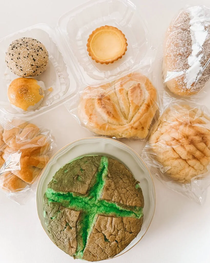 Texas-Bakery-Austin-Chinese-Pastries-819x1024.jpg