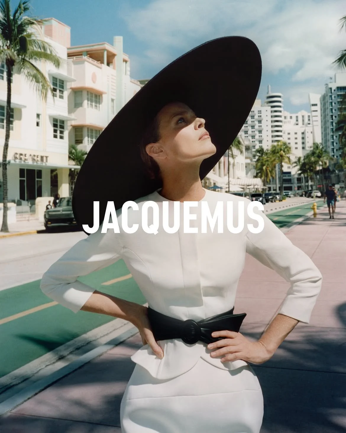 Jacquemus Le Turismo Long Campaign@jacquemus@evaherzigova@malikanderson@josephinebungener @cathy (1).jpg