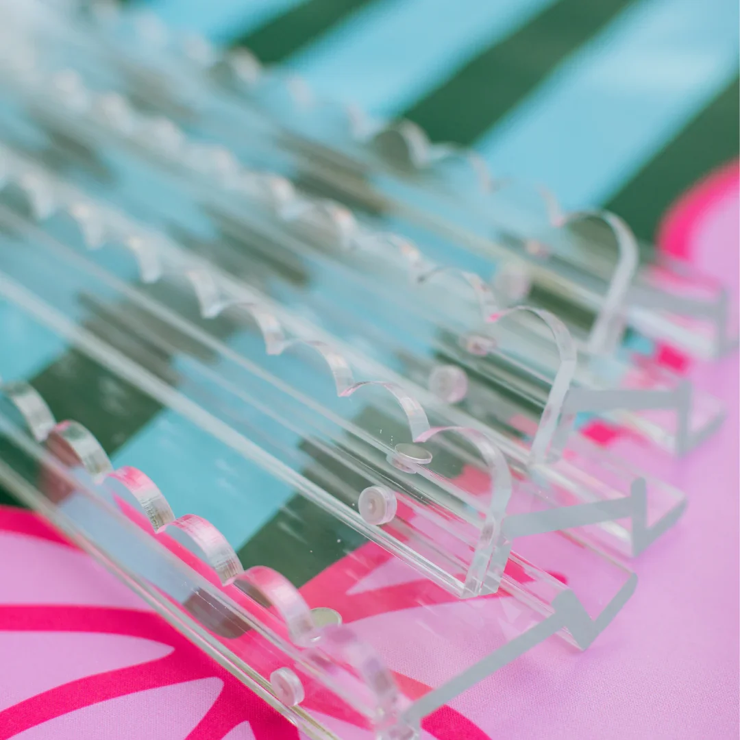 Scalloped Acrylic Mahjong Racks & Pushers (Set of 4) | The Woodlands Mahjong Society