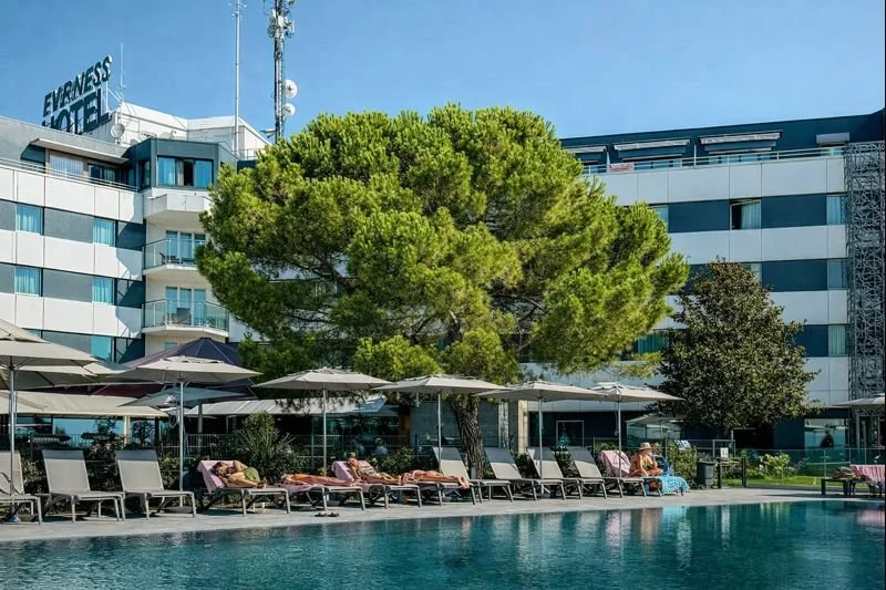 Everness hôtel &amp; resort