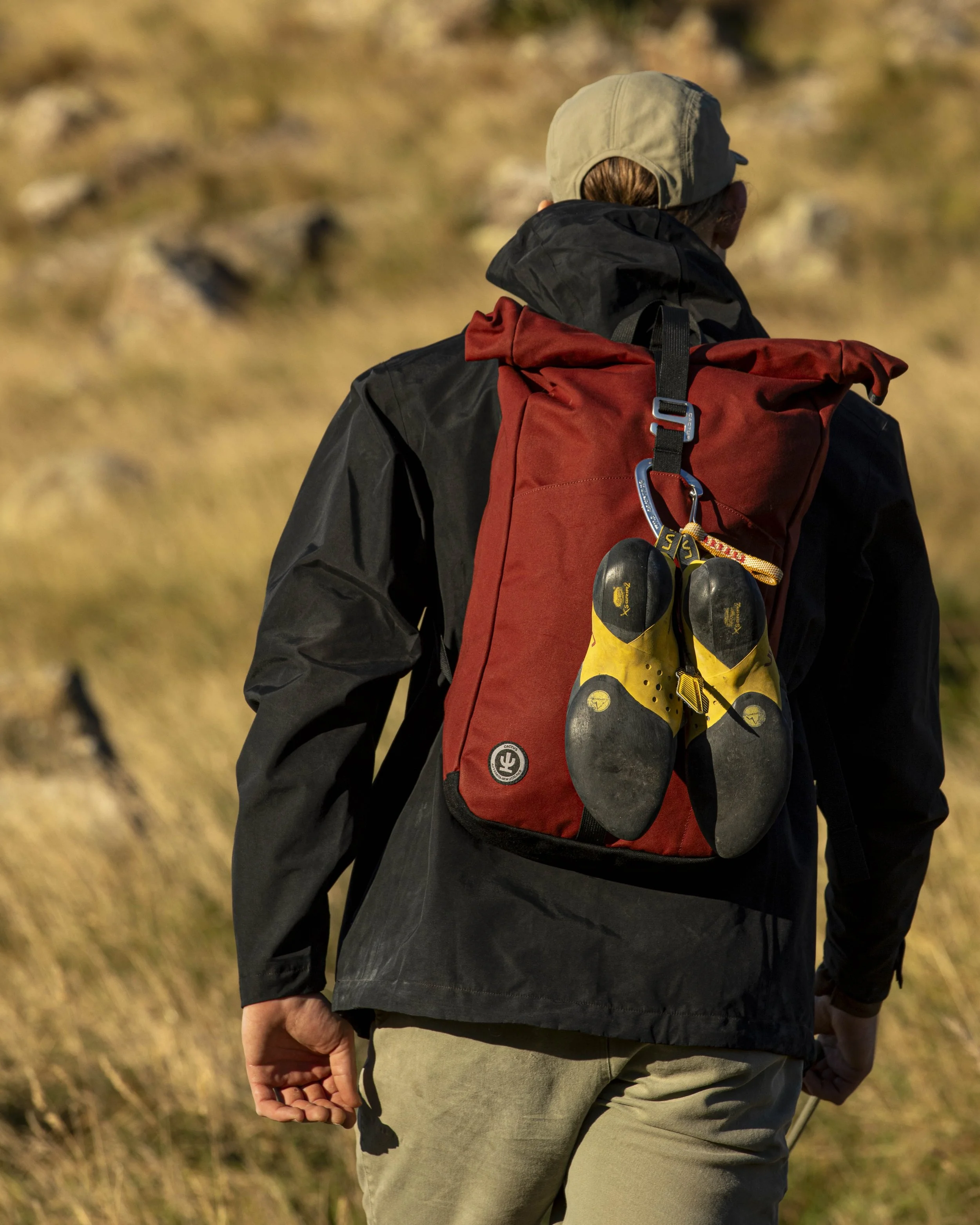 CA1018_ATACAMA_RAINJACKET_BLACK_33.jpg