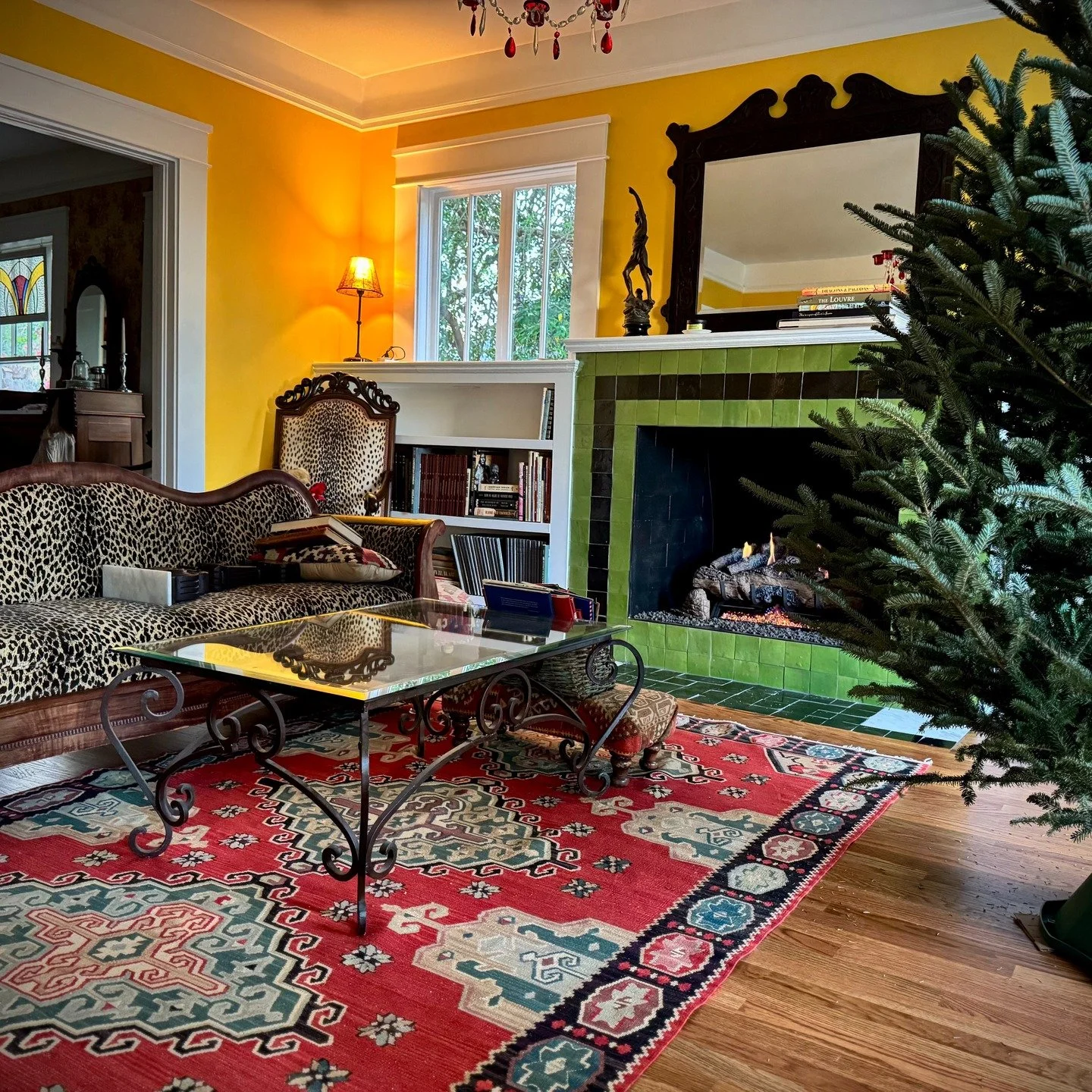 Character you can feel the moment you walk in..

#birminghambuilders #birminghaminteriordesign #historichomes #homerenovation #residentialconstruction #birminghamalabama