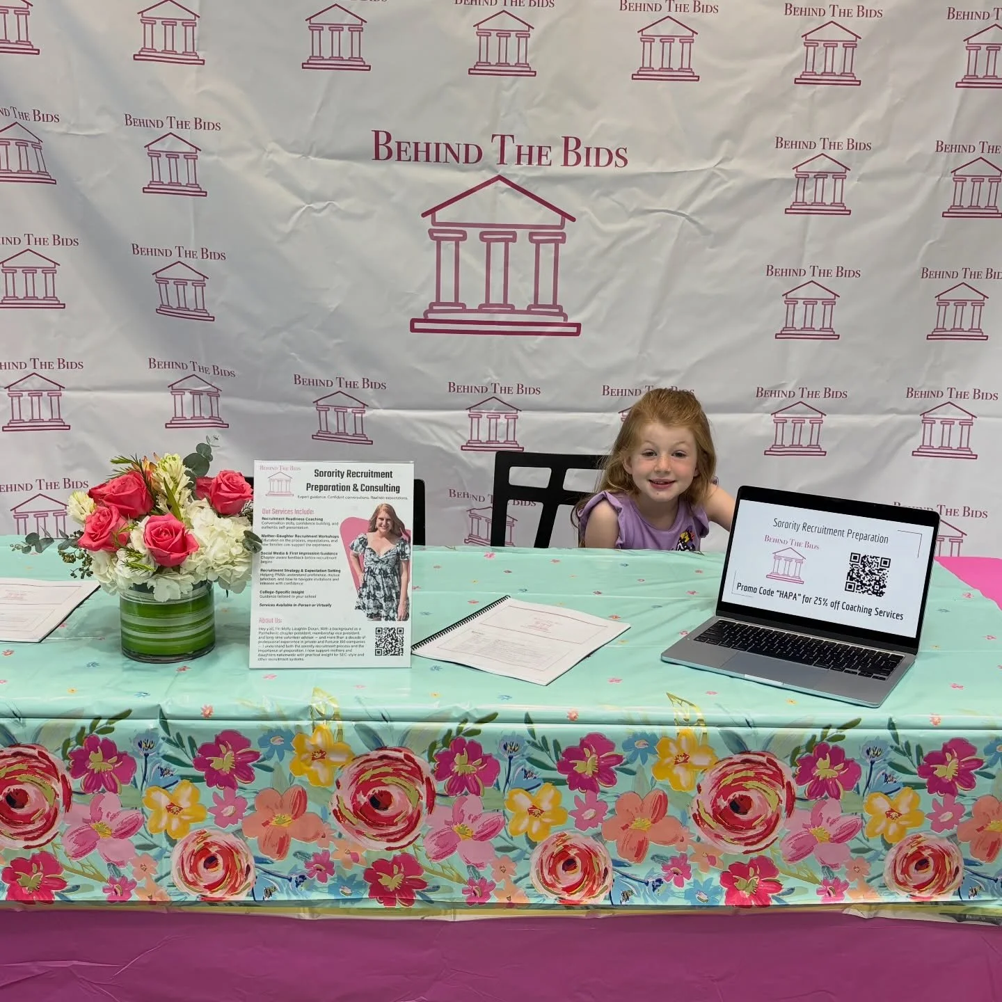 🎀 Hey, Houston girlies! We&rsquo;re thrilled to be at the @houstonpanhellenic Recruitment Roundtable today! My daughter&rsquo;s getting a head start on the magic of sorority recruitment &ndash; we can&rsquo;t wait to meet you! 🎀

#sororityrecruitme
