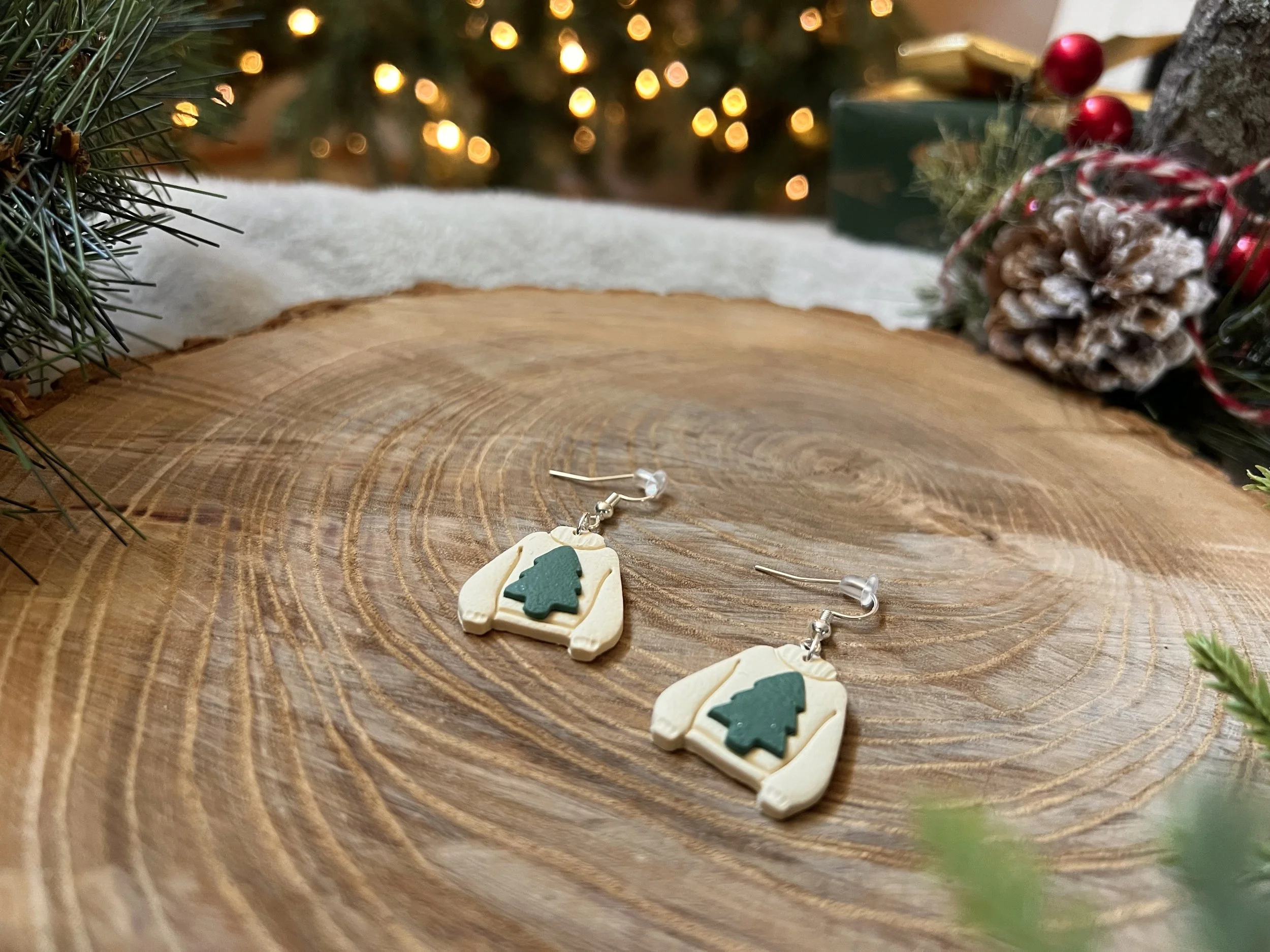 xmas tree sweater 4.jpeg