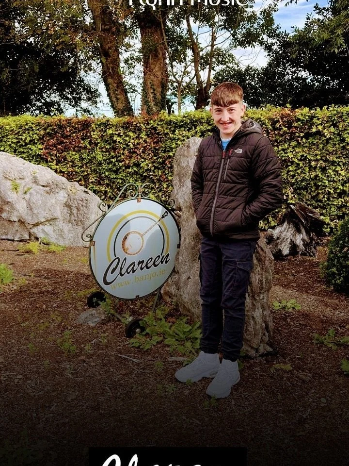 Delighted to have had an unforgettable visit to @clareenbanjos in Galway when I was down that way, what a gem of a place! I had the privilege of spending time in the workshop, soaking in the craftsmanship and passion that goes into every instrument w
