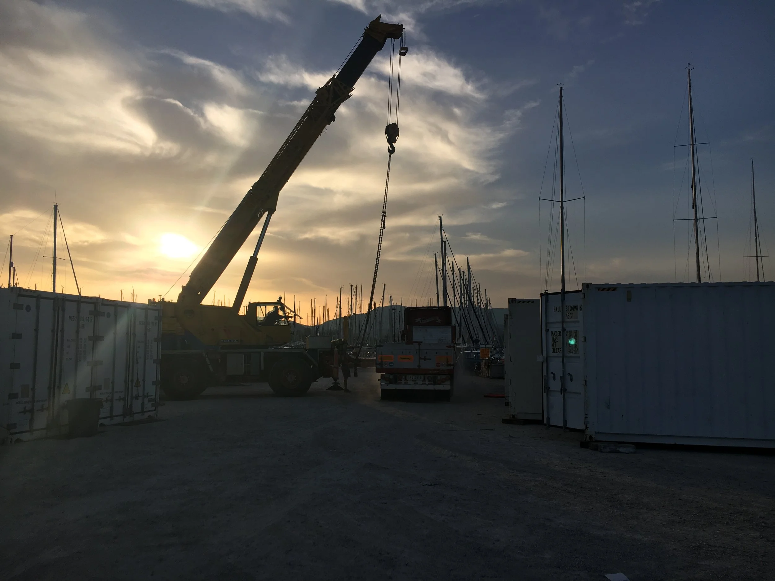 Time Lapse of the Racing Boats Arriving and Unloading in Corfu 2017
