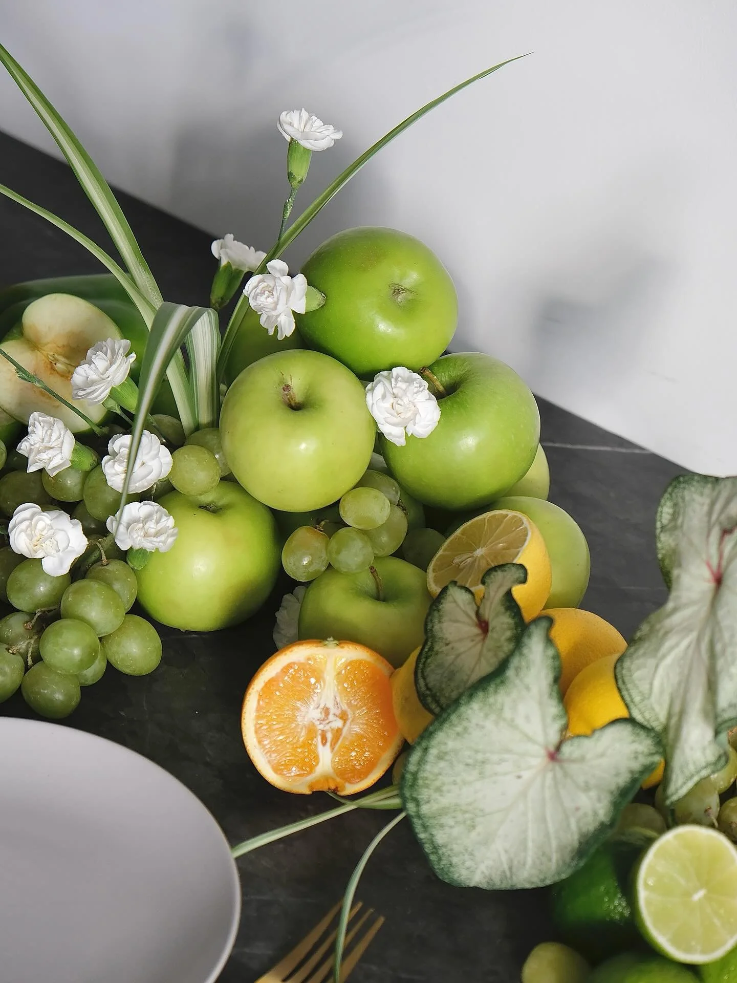 Fresh fruits and flowers on the table &mdash; simple details that make a wedding feel alive and unforgettable. A styled shoot celebrating the beauty of fruits in wedding design.

#weddinginspiration