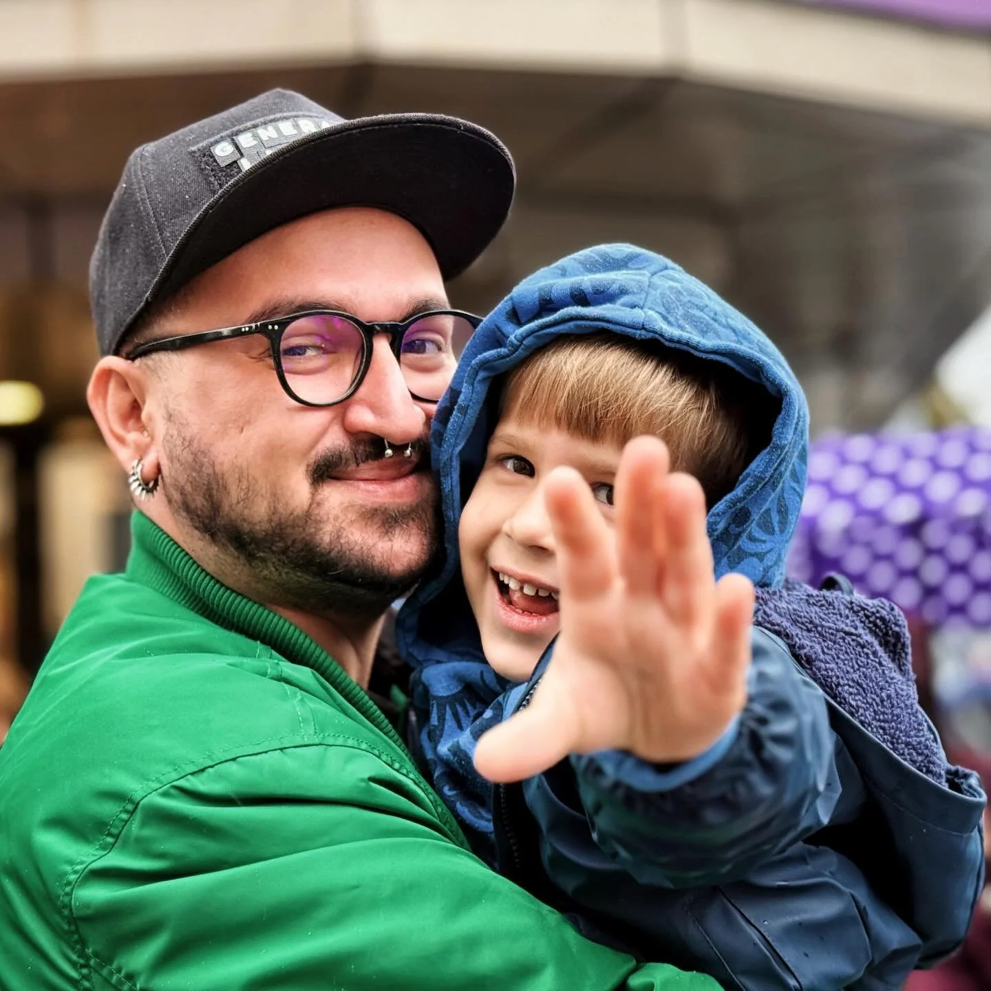 While Bucharest is beeing flooded by rain, this little kid instinctively knew one very important lesson in life, the matter of reaching out. In this case, the photographer. Beyond that? Reach out to that person you've been wanting to write to. Reach 