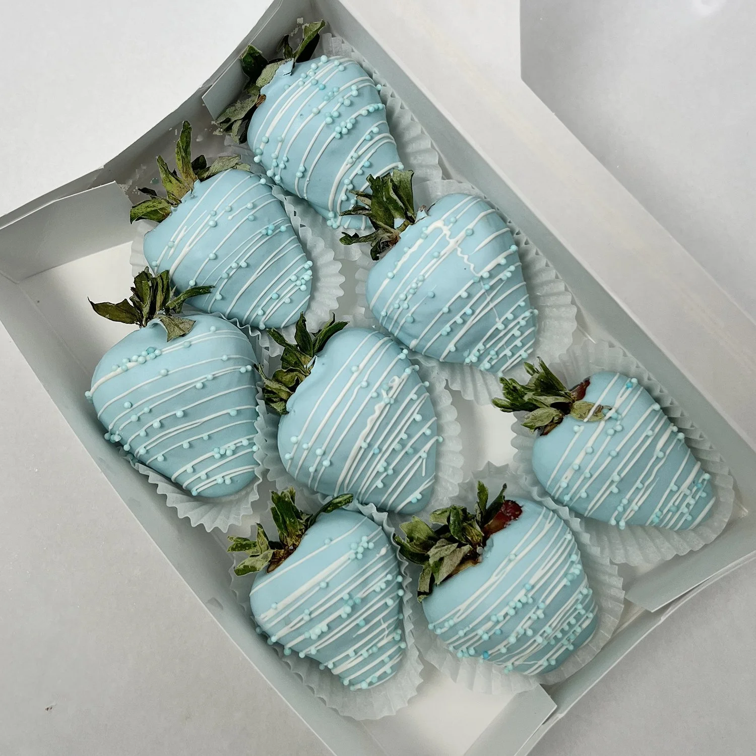 Blueandwhitestrawberries1.jpg