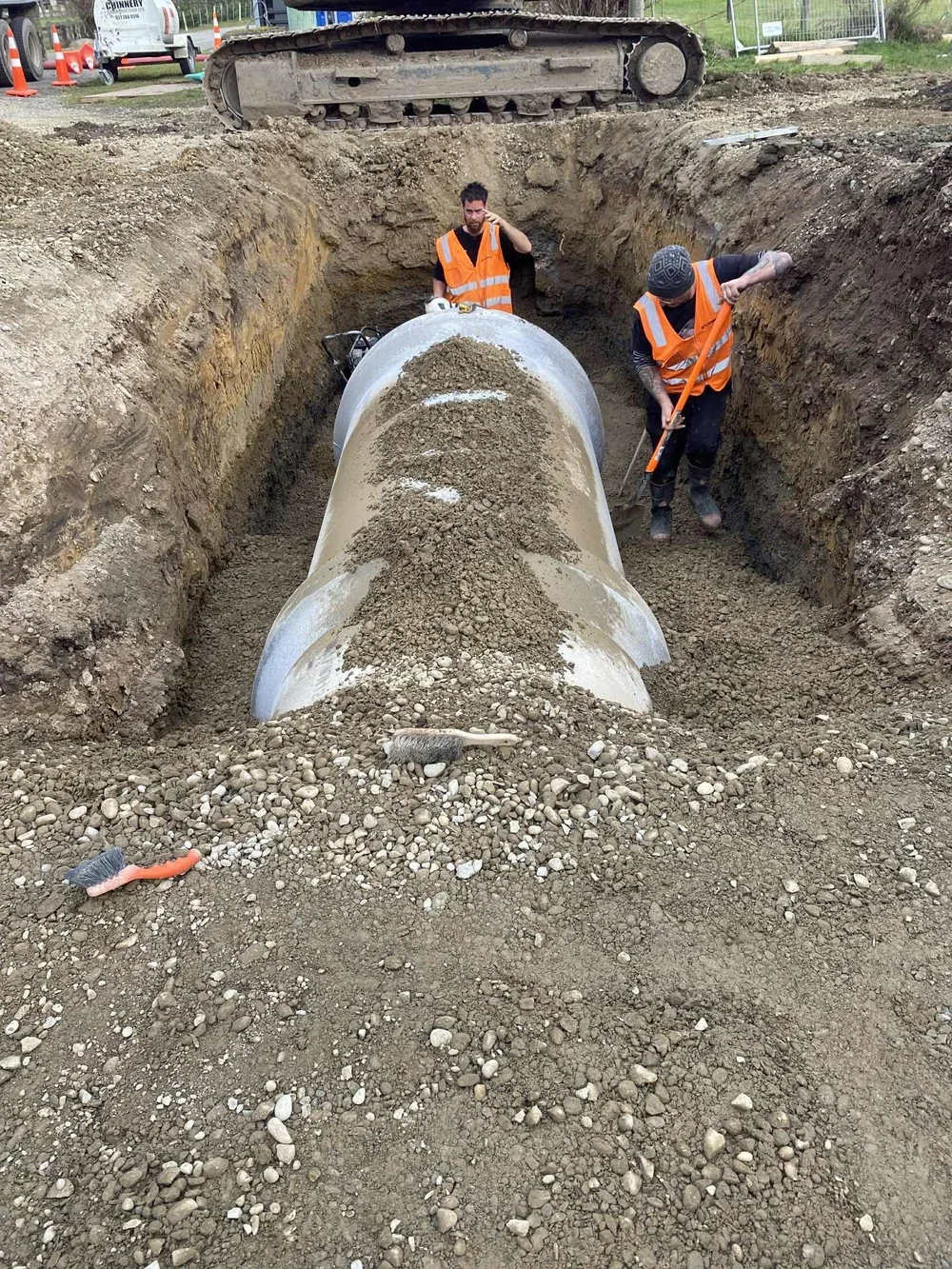 digger, pipe, concrete, hard work, rangiora, civil, construction, labour