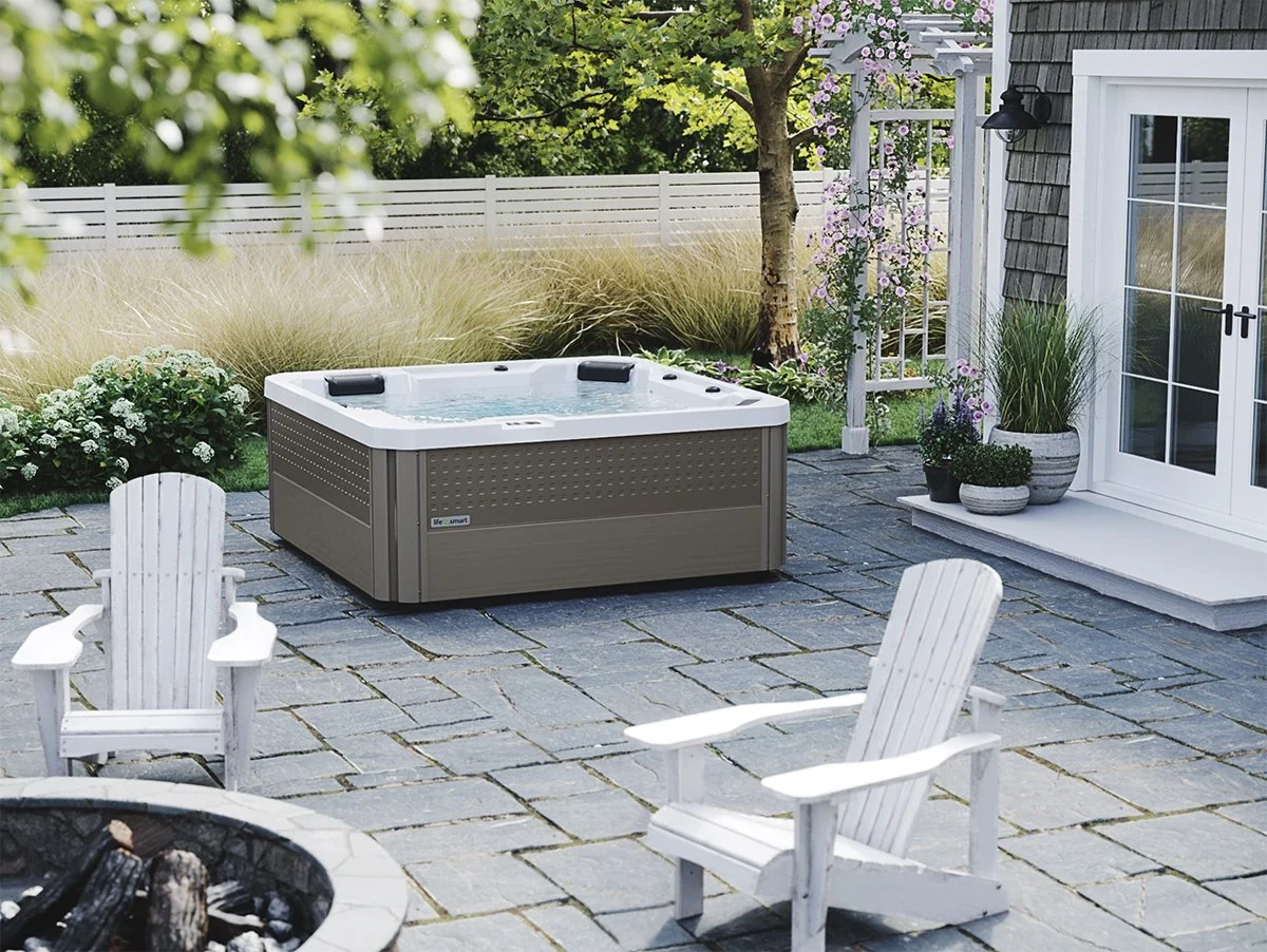 Hot Tub 3 LR.jpg