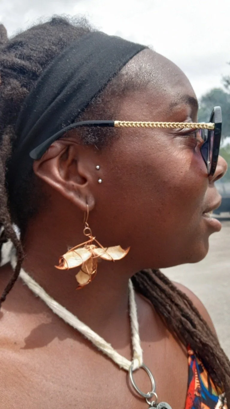 Lady's Cotton Thorn Earrings ©